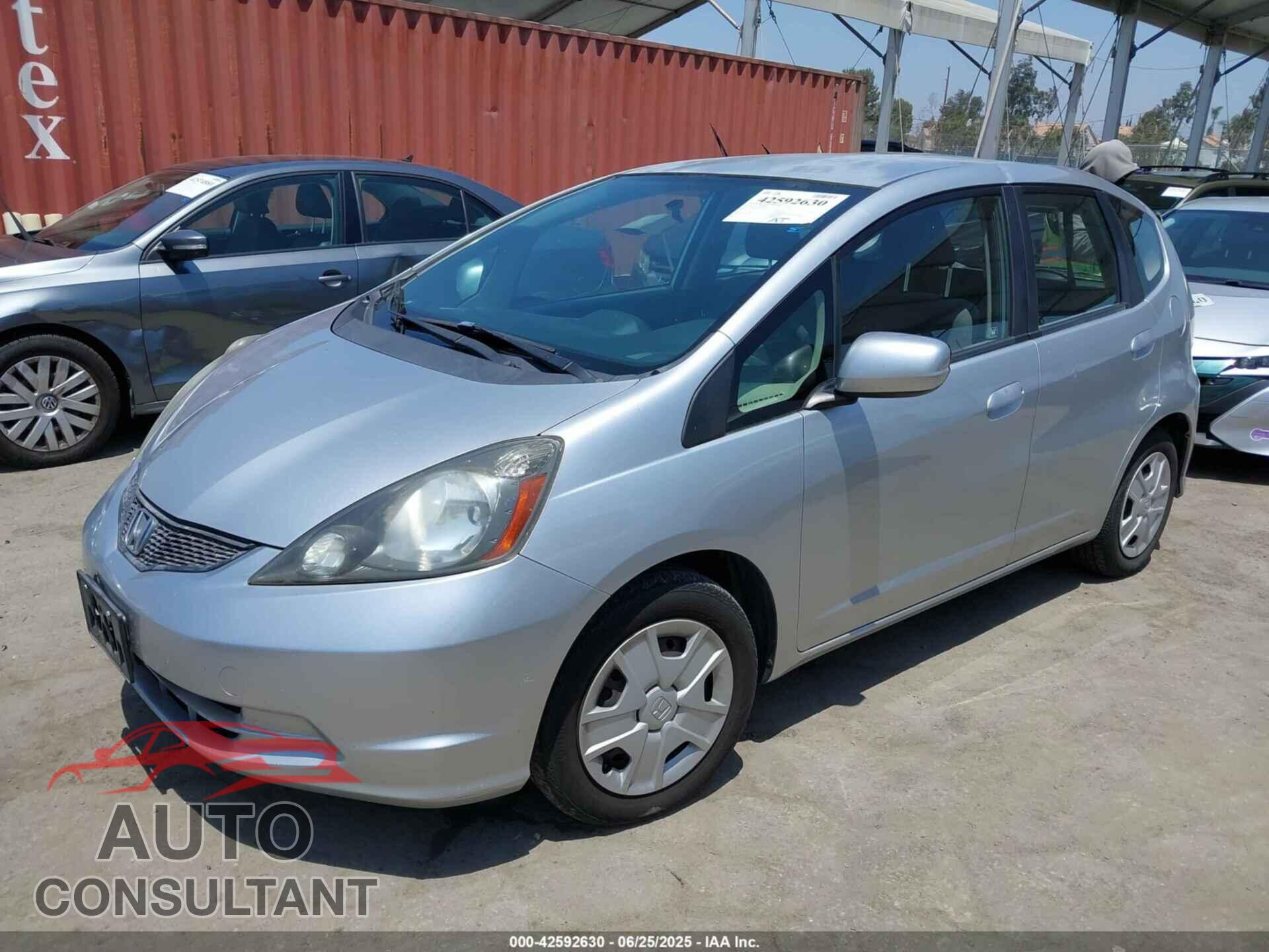 HONDA FIT 2012 - JHMGE8H33CC030446