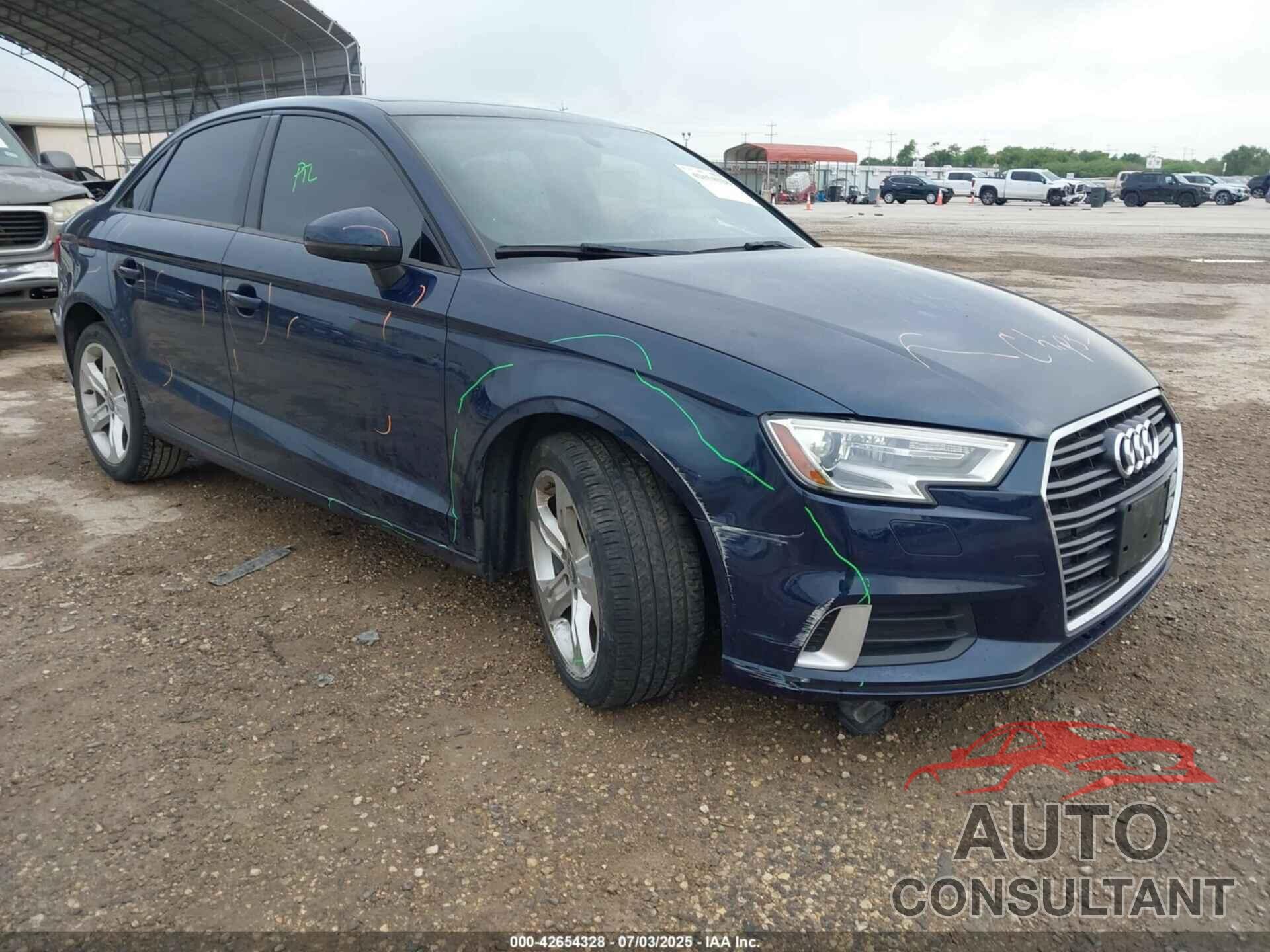 AUDI A3 2018 - WAUAUGFF6J1052772