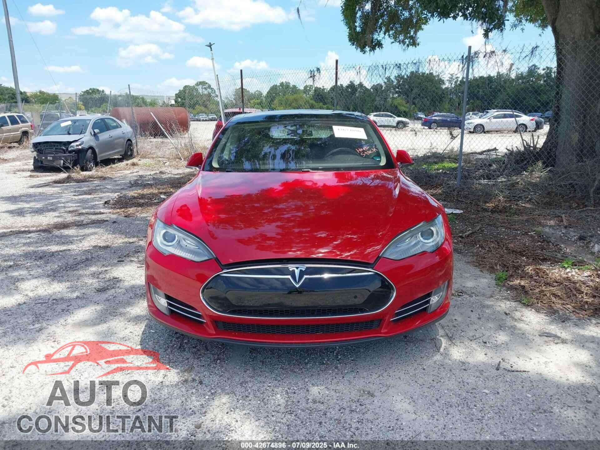 TESLA MODEL S 2013 - 5YJSA1CN7DFP26562