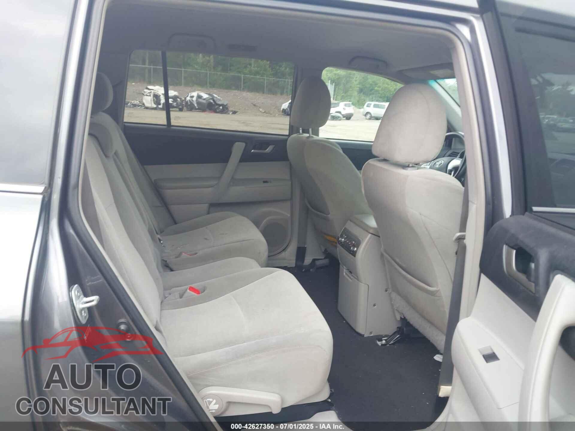 TOYOTA HIGHLANDER 2012 - 5TDBK3EH1CS129367