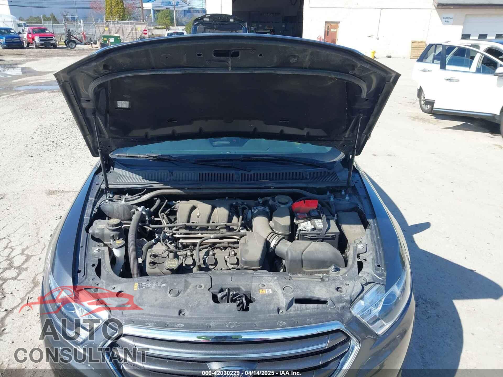 FORD TAURUS 2017 - 1FAHP2F86HG120952