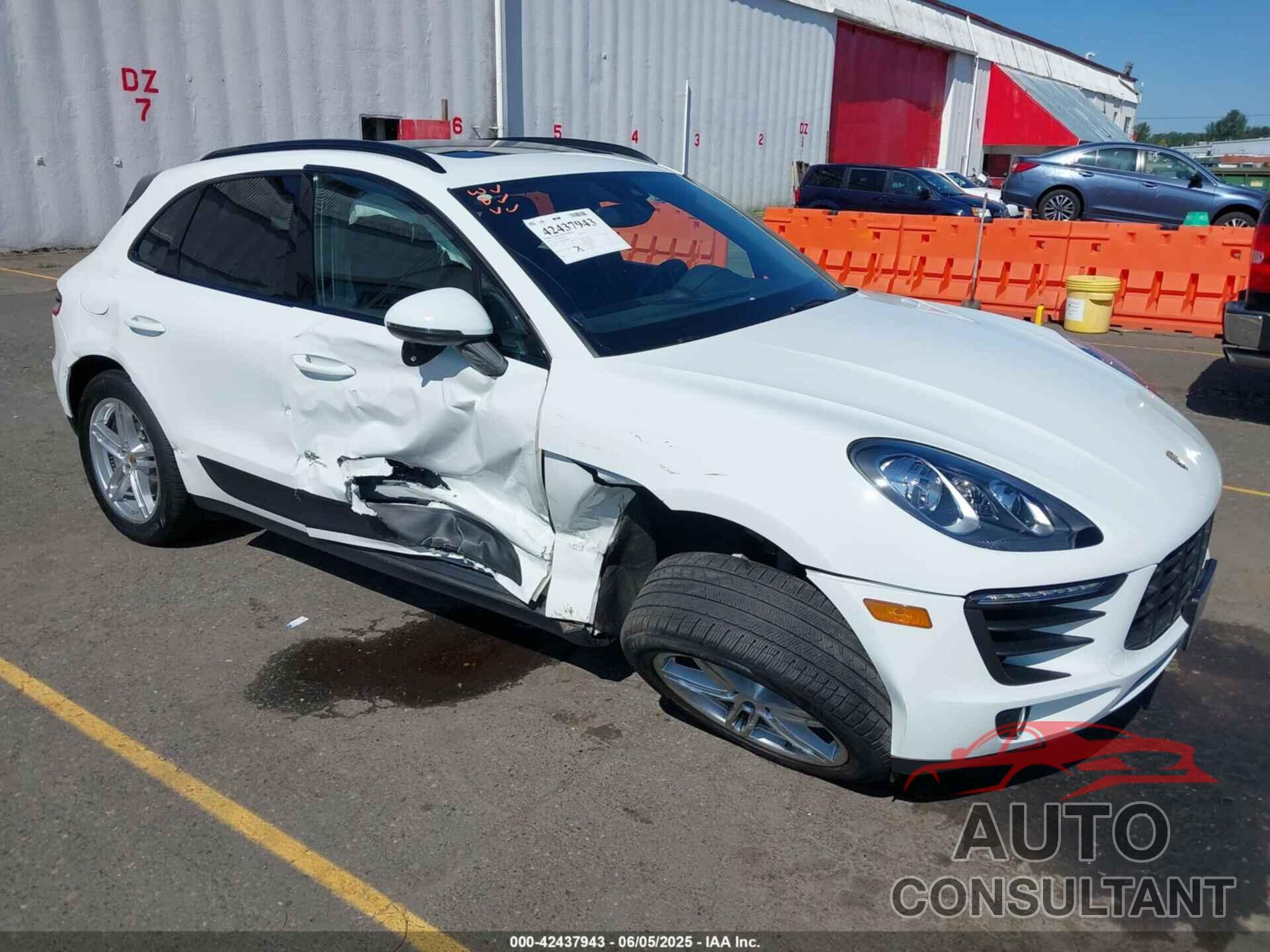 PORSCHE MACAN 2017 - WP1AA2A57HLB04985