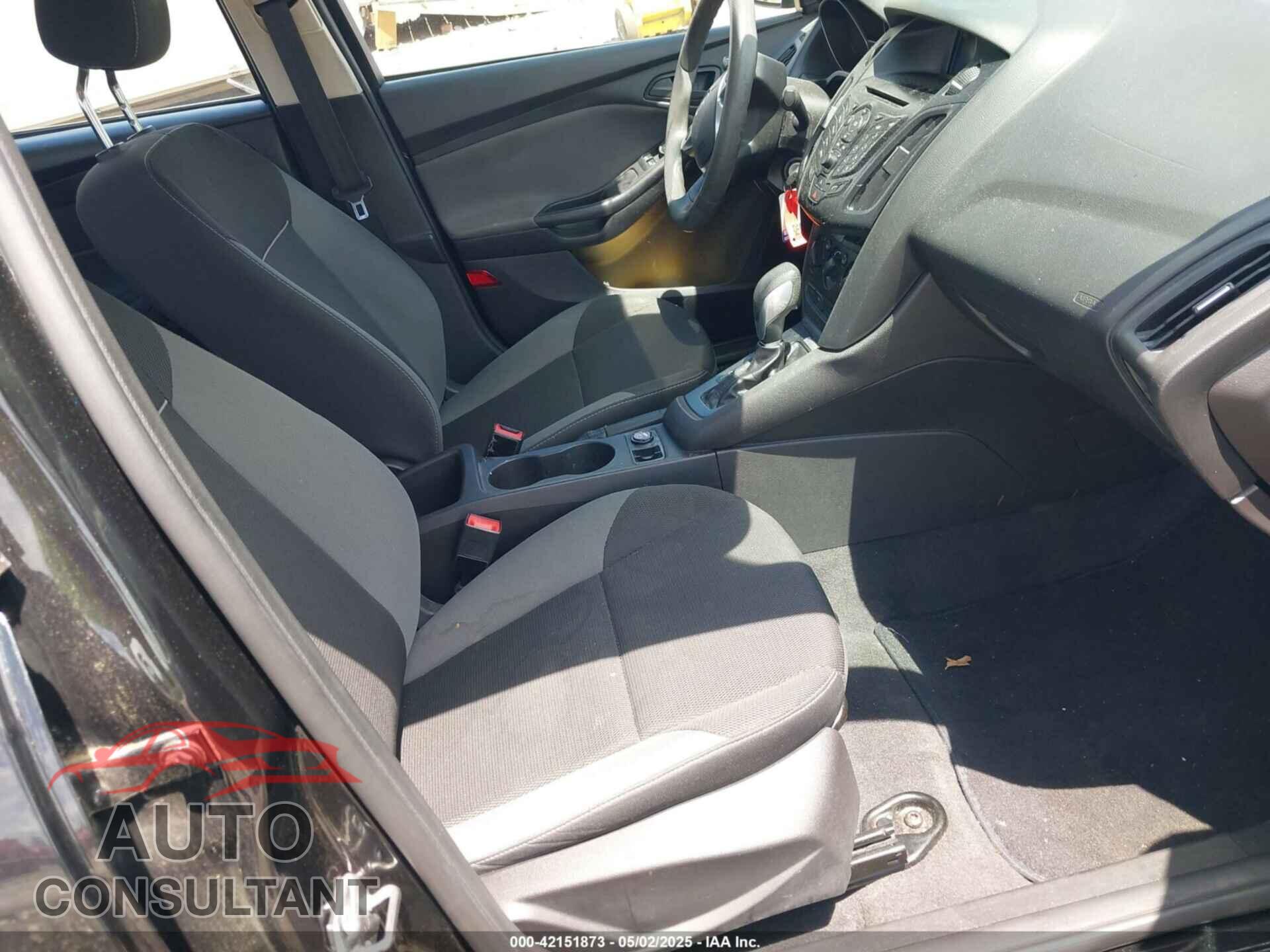 FORD FOCUS 2014 - 1FADP3E23EL416015
