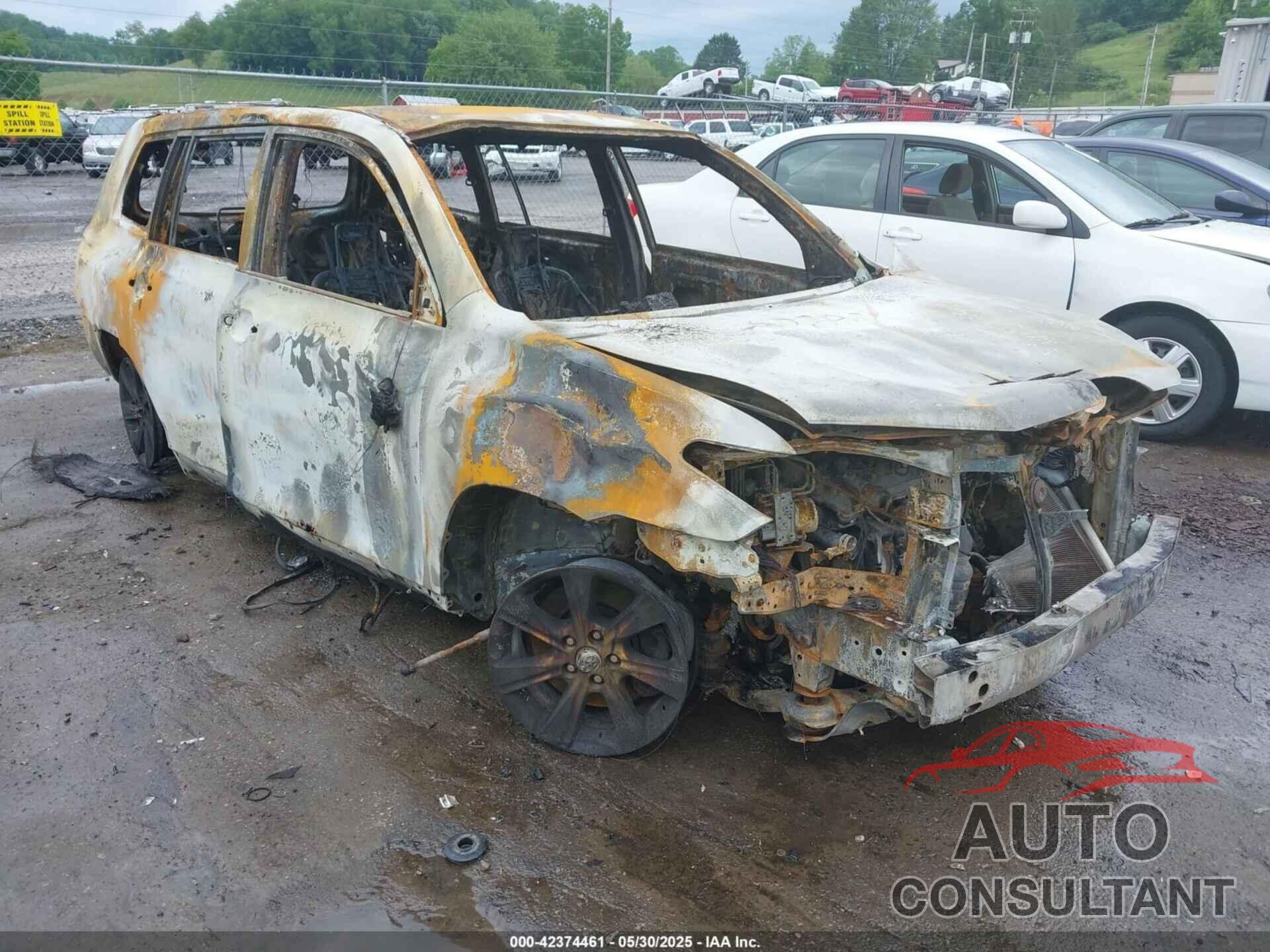 TOYOTA HIGHLANDER 2011 - 5TDBK3EH6BS058035