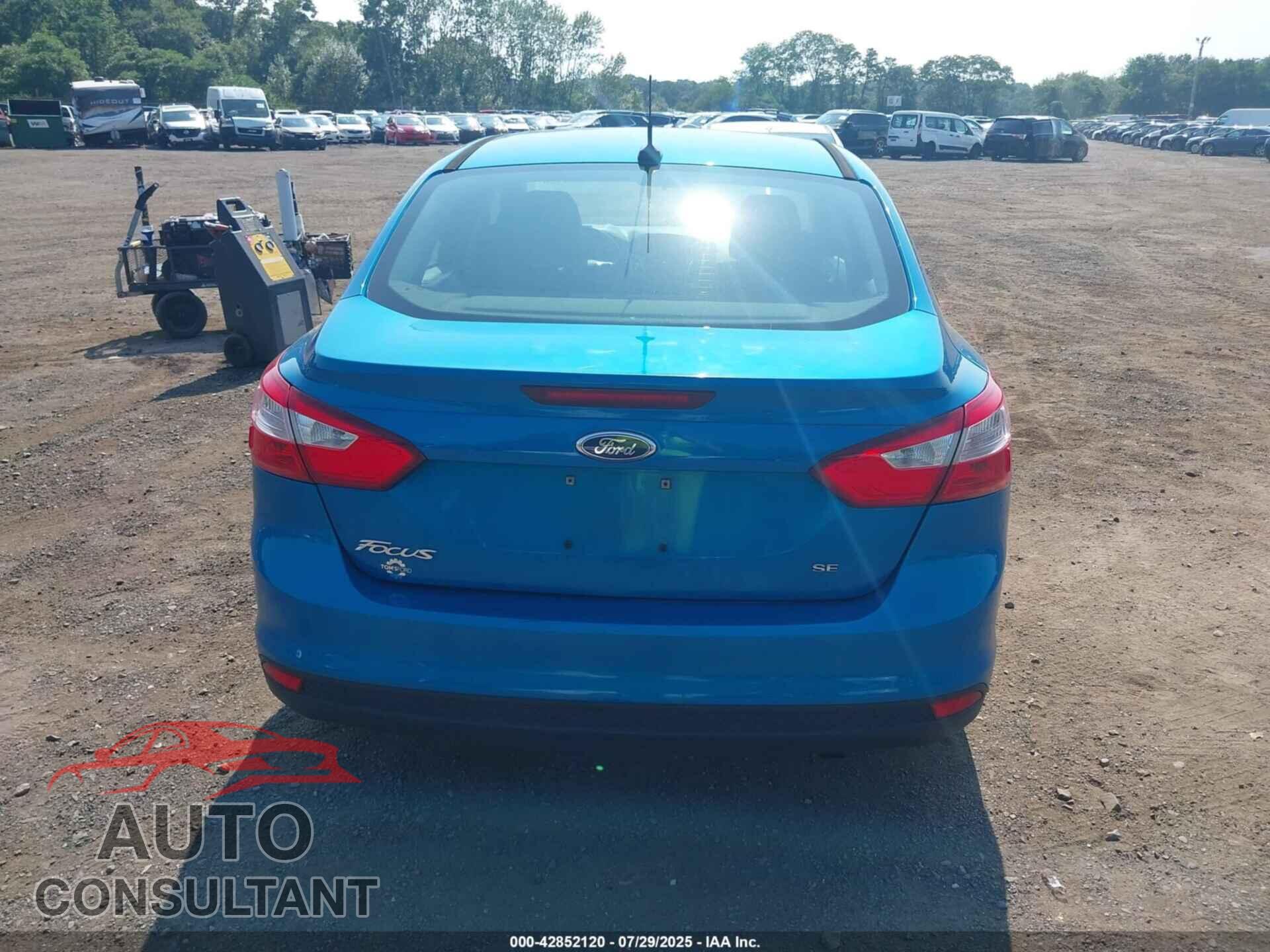 FORD FOCUS 2014 - 1FADP3F25EL274345