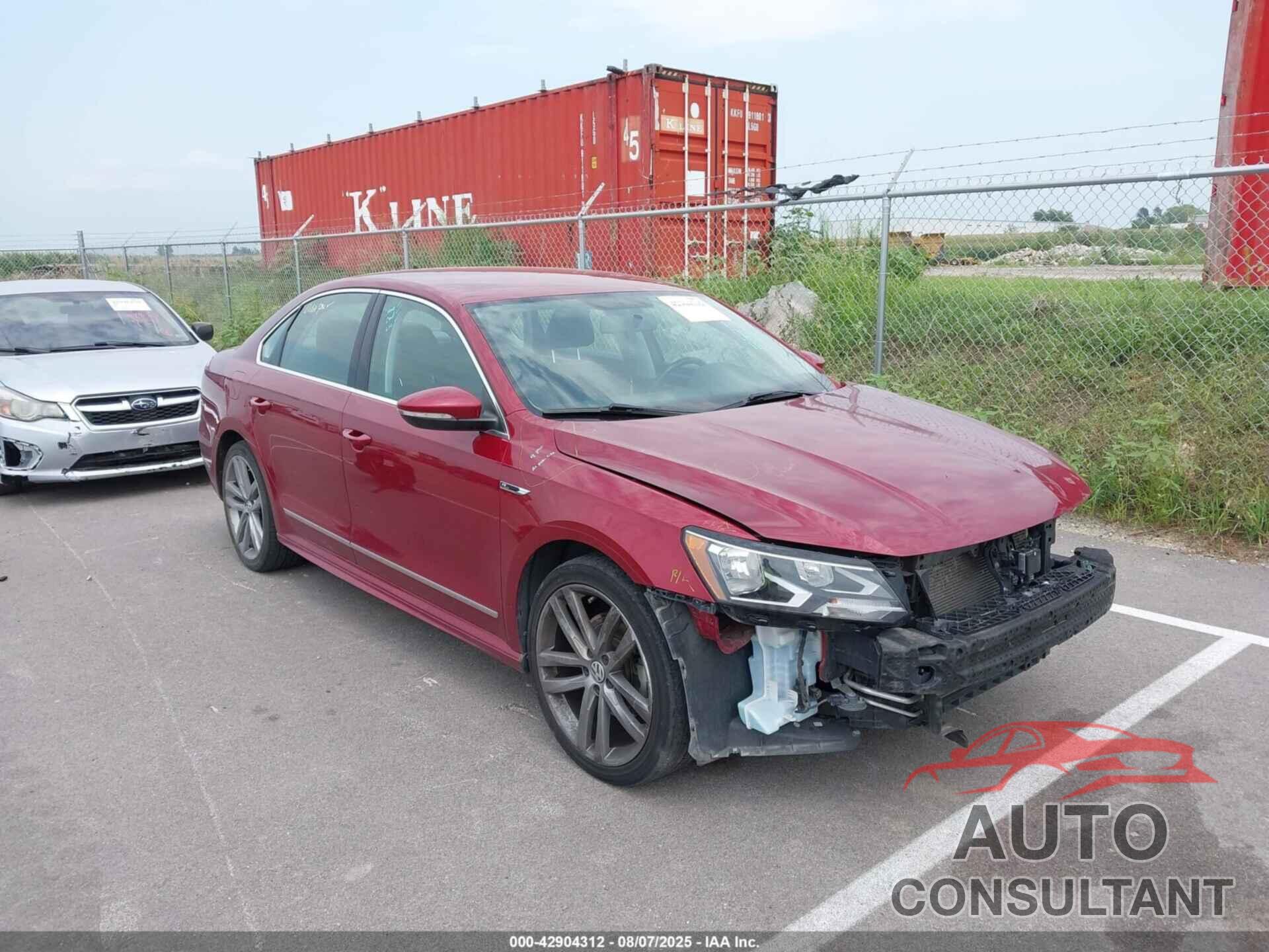 VOLKSWAGEN PASSAT 2017 - 1VWDT7A30HC070454