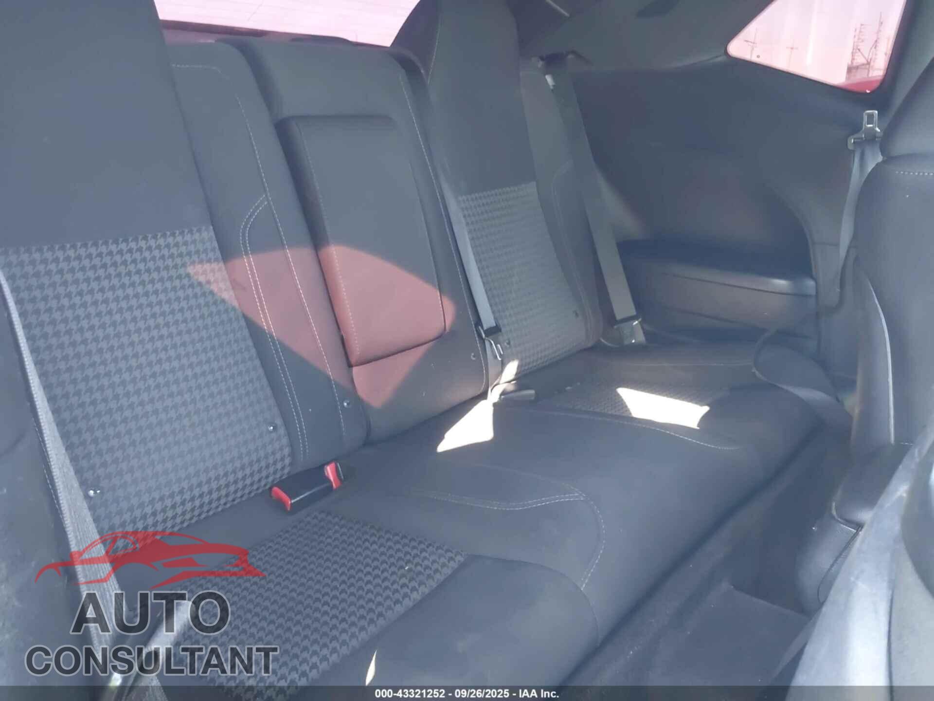 DODGE CHALLENGER 2015 - 2C3CDZAG6FH869048
