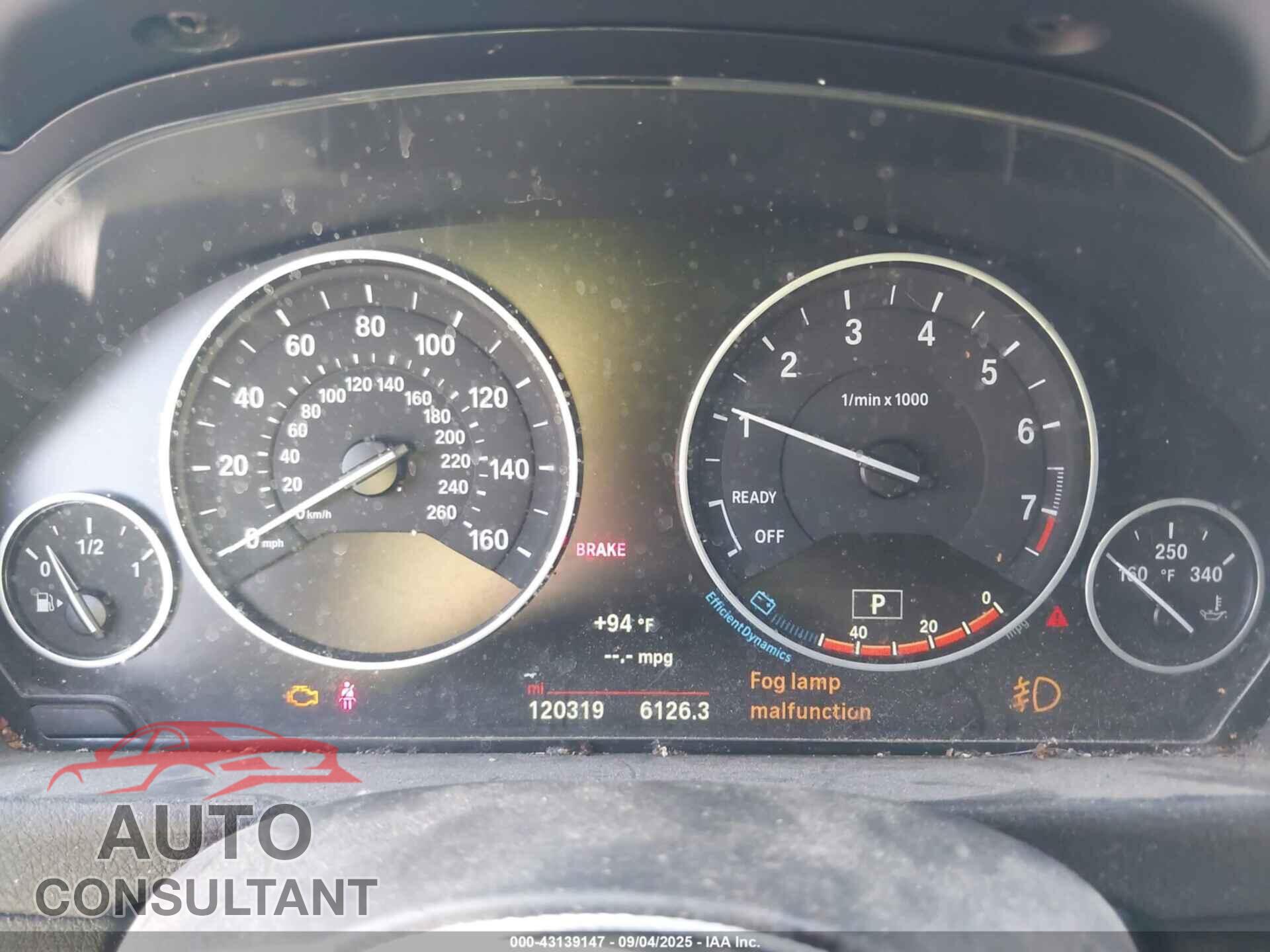 BMW 320I 2016 - WBA8E1G53GNU12192