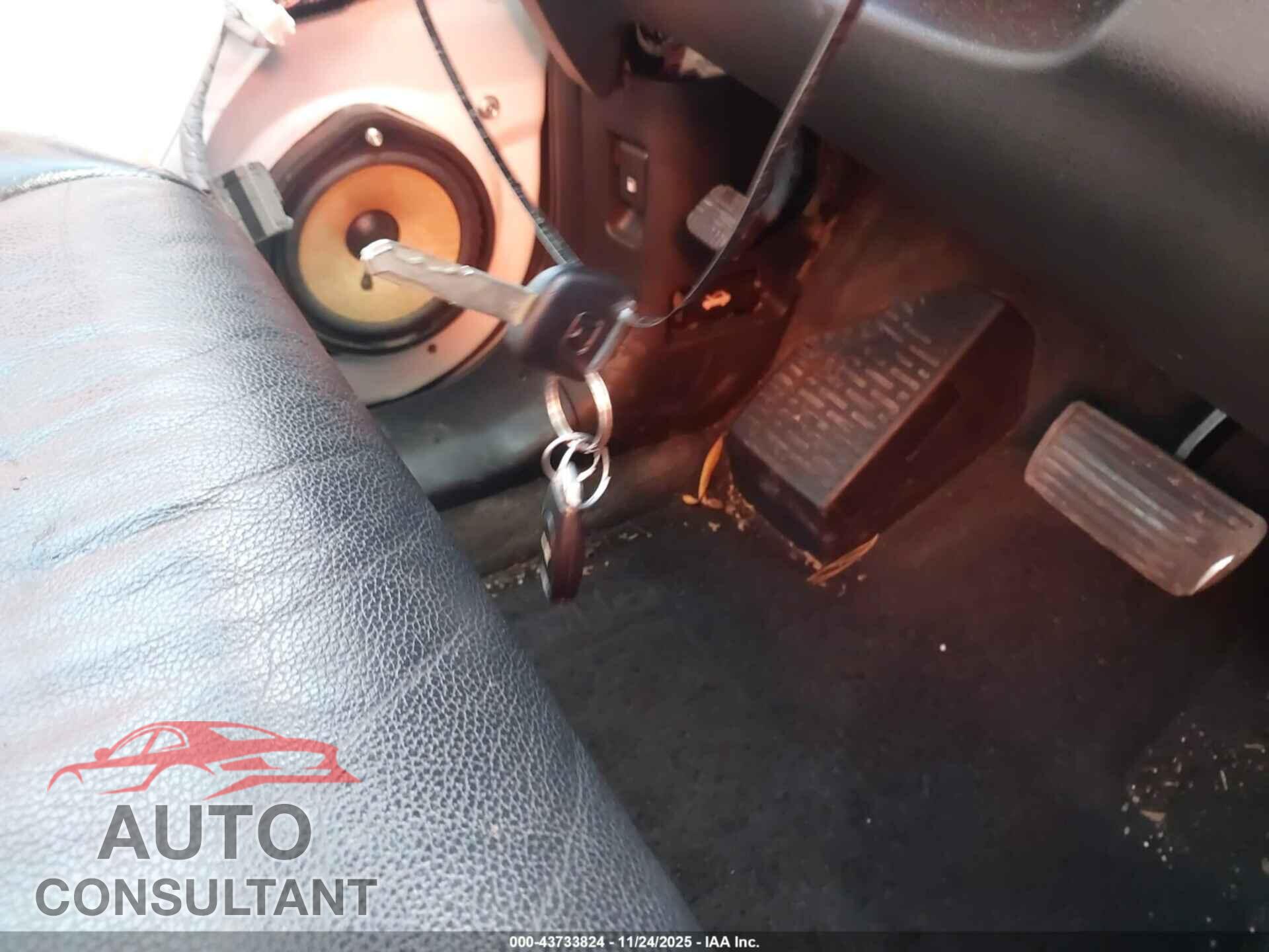HONDA PILOT 2011 - 5FNYF4H99BB058043
