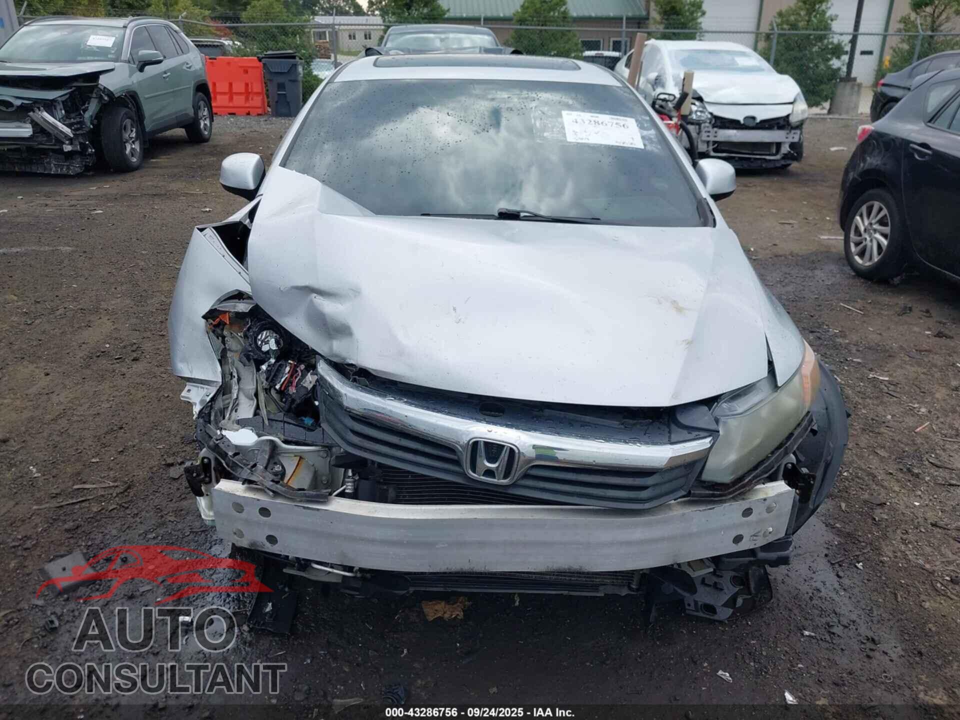 HONDA CIVIC 2012 - 19XFB2F86CE325907
