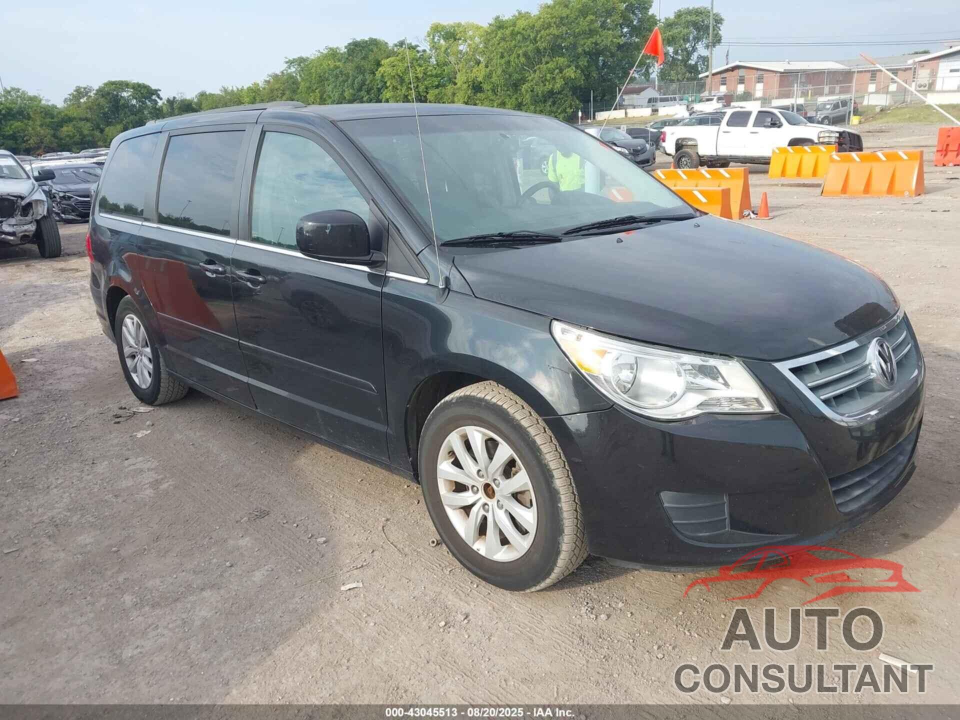 VOLKSWAGEN ROUTAN 2014 - 2C4RVABG2ER135311