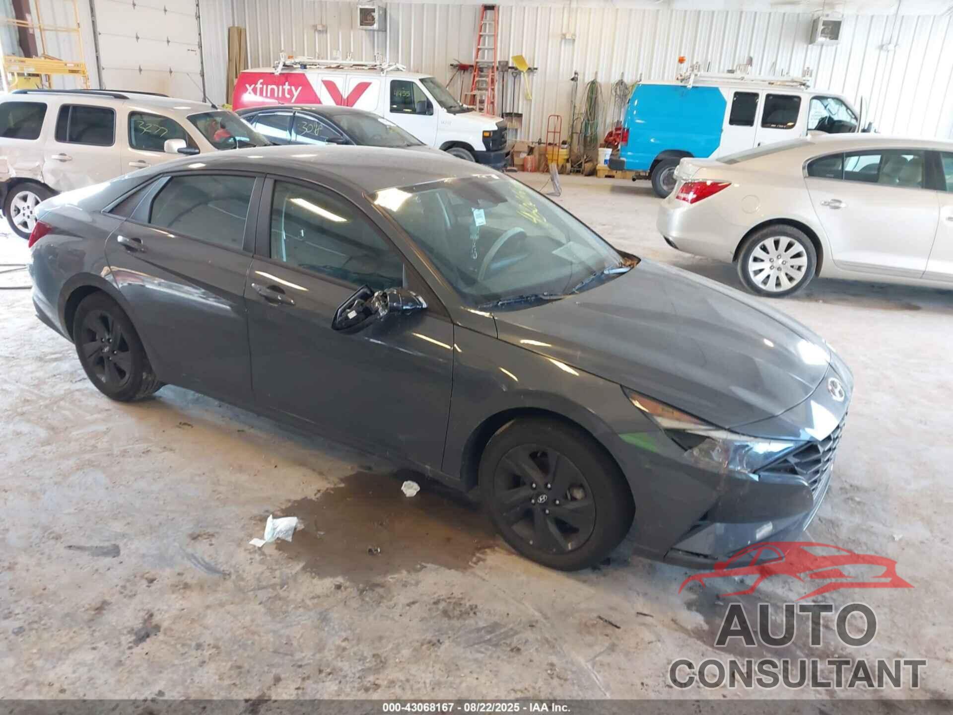 HYUNDAI ELANTRA 2023 - KMHLM4AG6PU619592