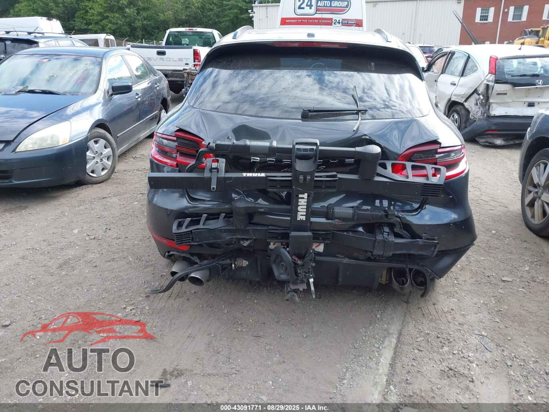 PORSCHE MACAN 2017 - WP1AB2A56HLB19698
