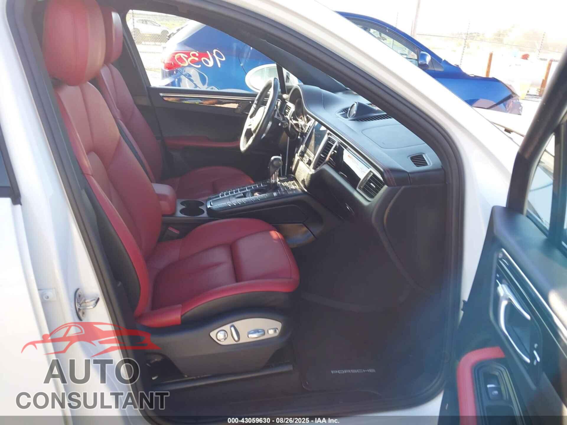 PORSCHE MACAN 2018 - WP1AA2A57JLB20772