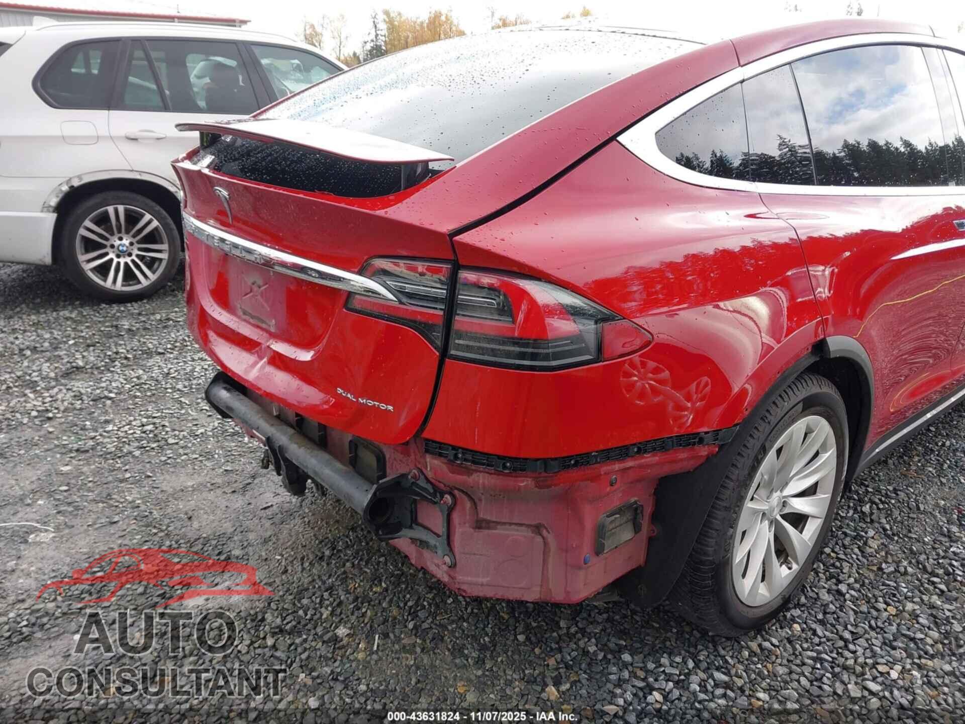 TESLA MODEL X 2019 - 5YJXCBE21KF211465