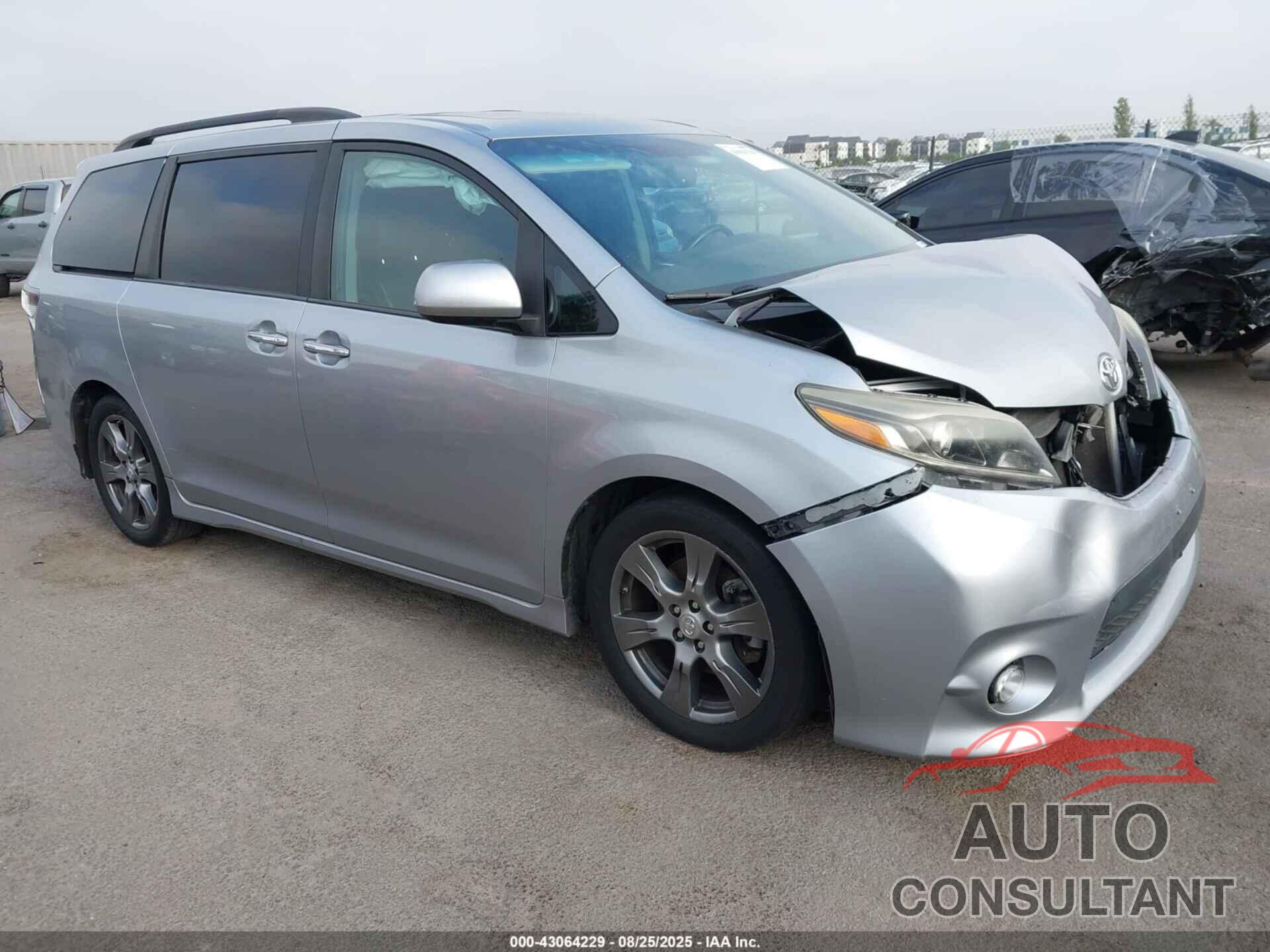 TOYOTA SIENNA 2017 - 5TDXZ3DC3HS824500