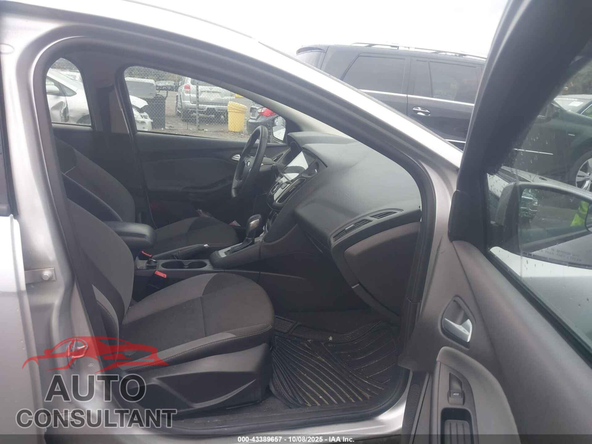 FORD FOCUS 2014 - 1FADP3F2XEL124537