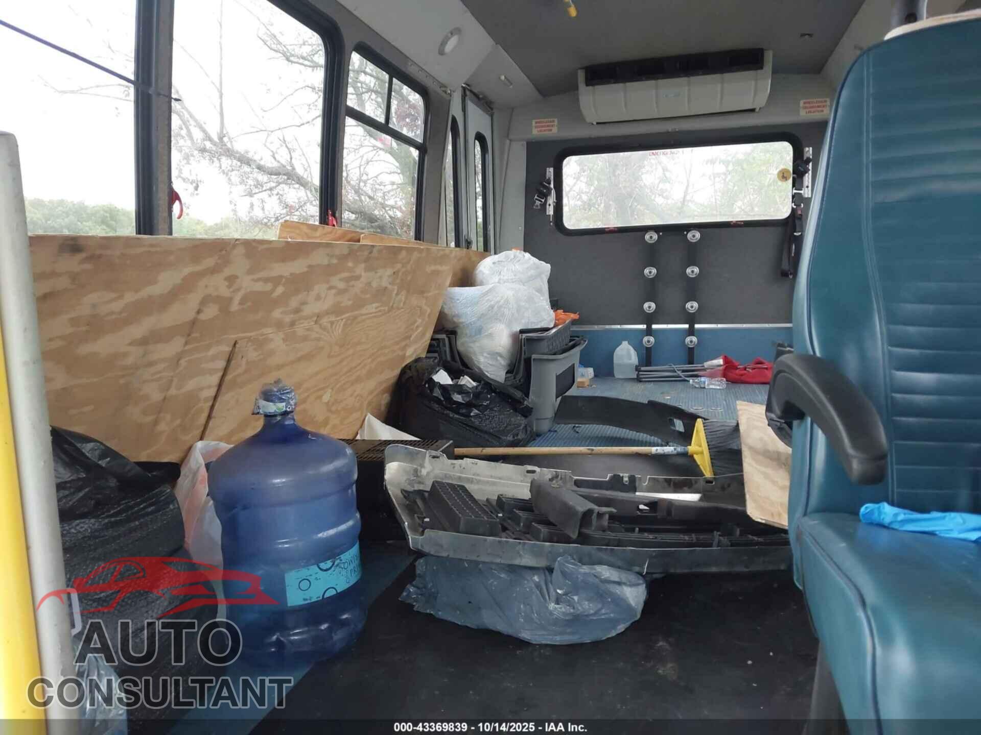 FORD E-450 CUTAWAY 2017 - 1FDFE4FSXHDC67335