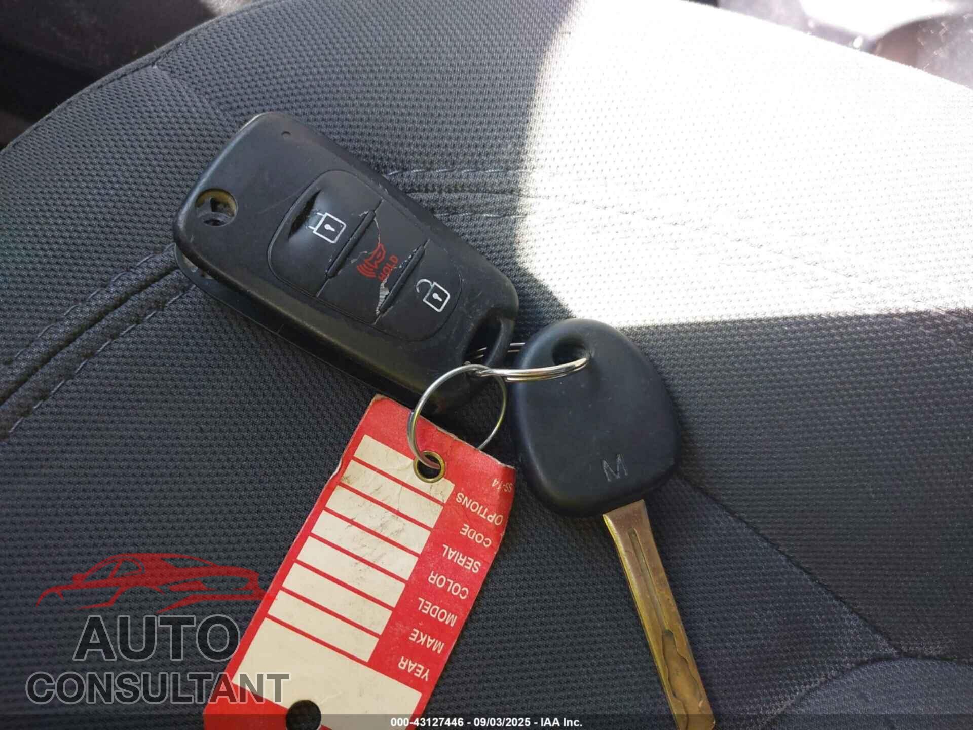 KIA RIO 2012 - KNADN4A30C6063102