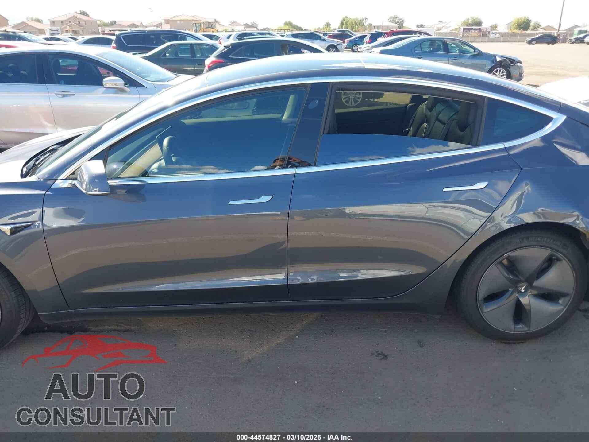 TESLA MODEL 3 2020 - 5YJ3E1EA5LF743541