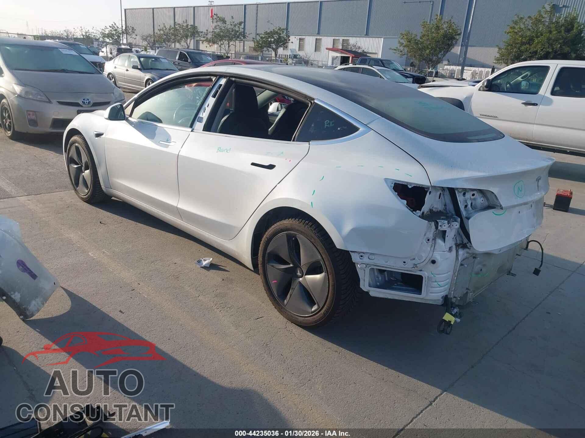 TESLA MODEL 3 2019 - 5YJ3E1EA5KF313992
