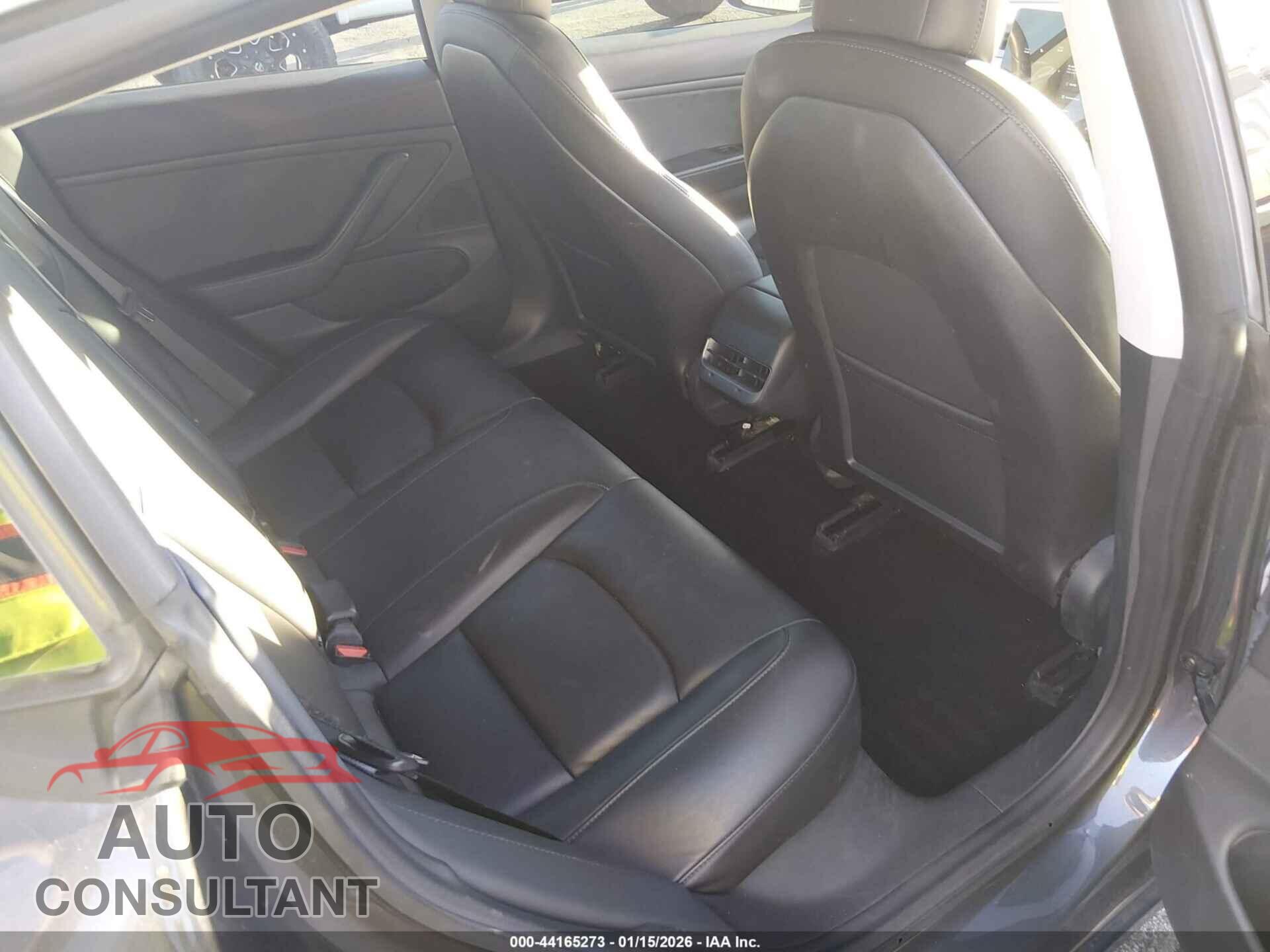 TESLA MODEL 3 2018 - 5YJ3E1EA8JF102087