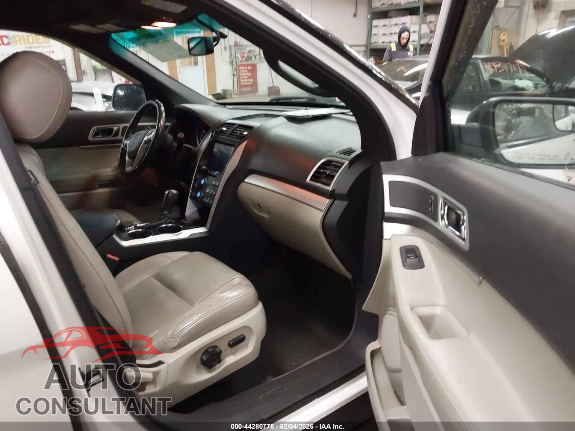 FORD EXPLORER 2011 - 1FMHK8D82BGA29257