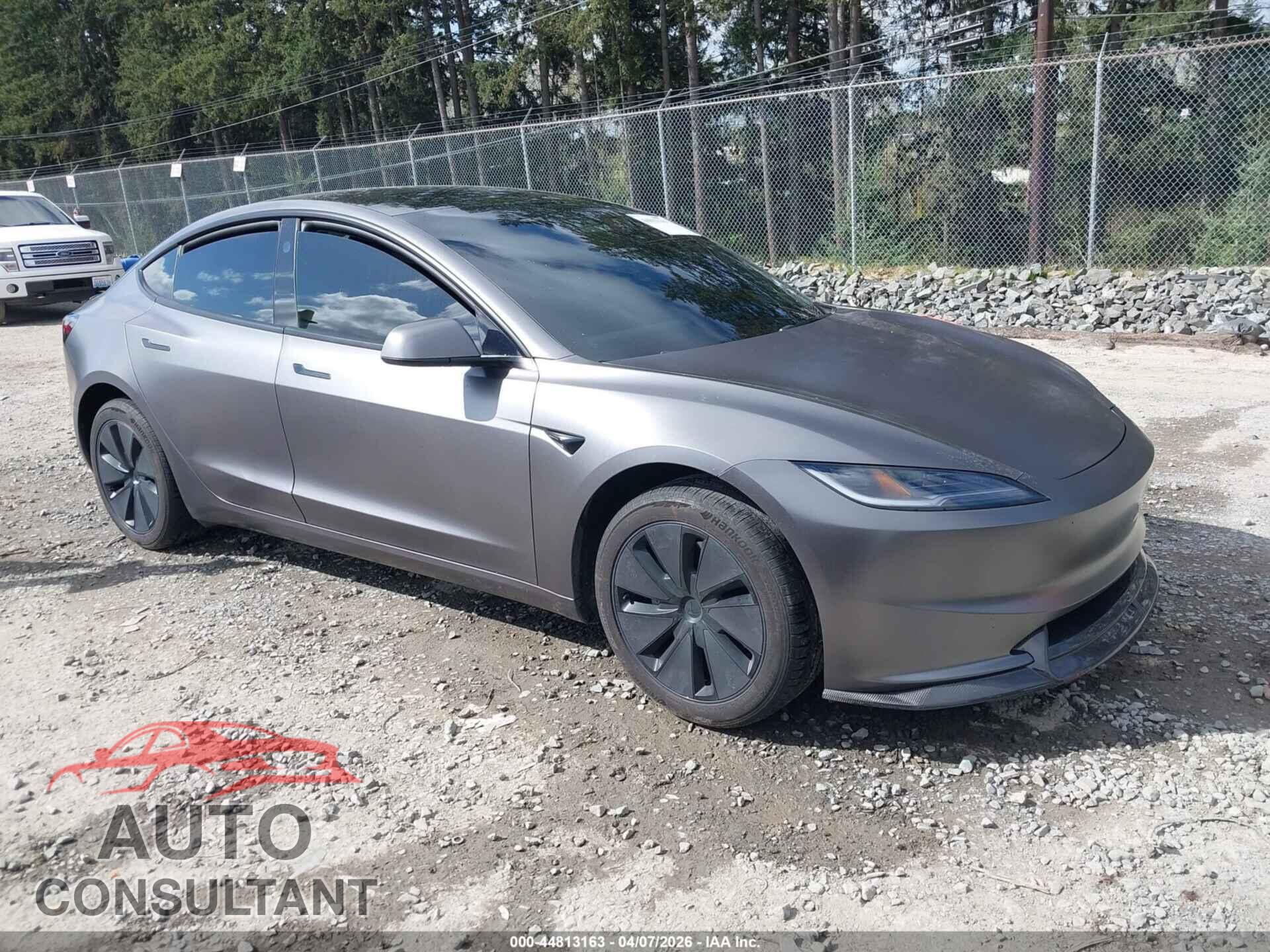 TESLA MODEL 3 2024 - 5YJ3E1EA7RF741573