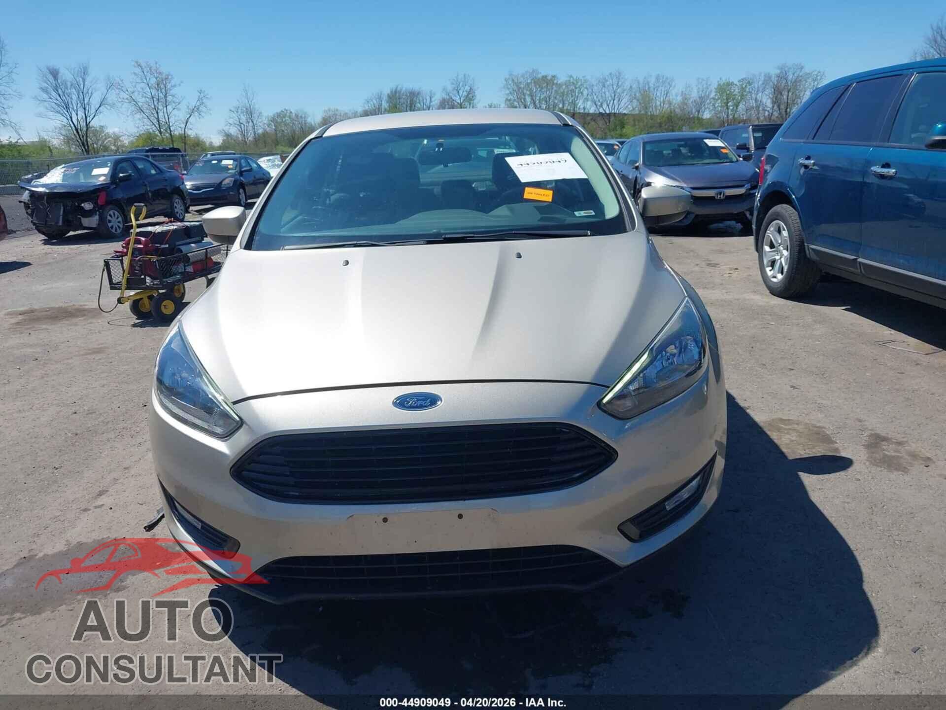FORD FOCUS 2018 - 1FADP3FE2JL203043