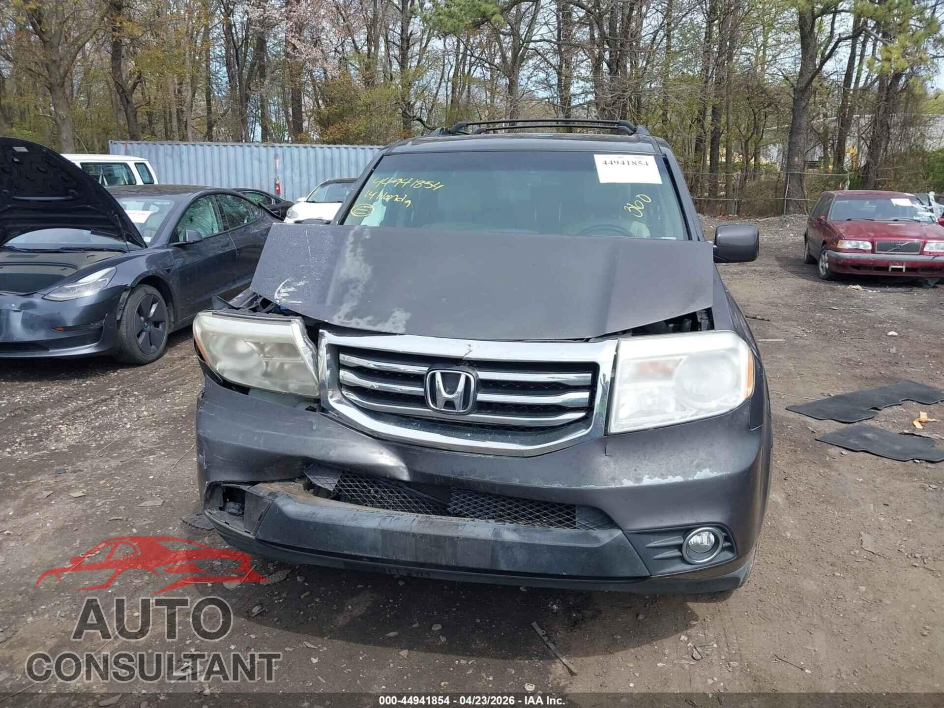 HONDA PILOT 2014 - 5FNYF4H74EB038995