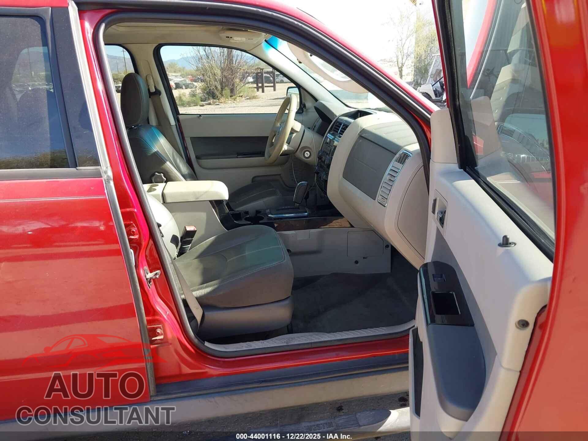 MAZDA TRIBUTE 2011 - 4F2CY0C72BKM06528