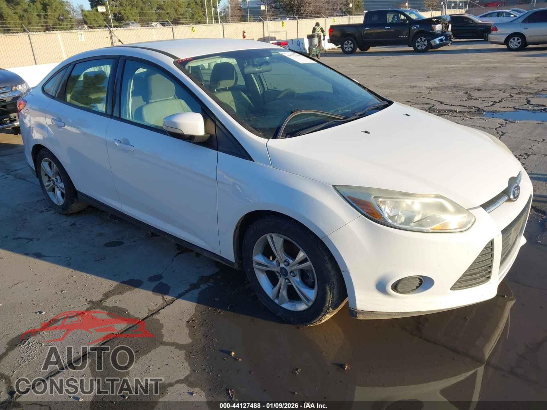 FORD FOCUS 2014 - 1FADP3F20EL111117