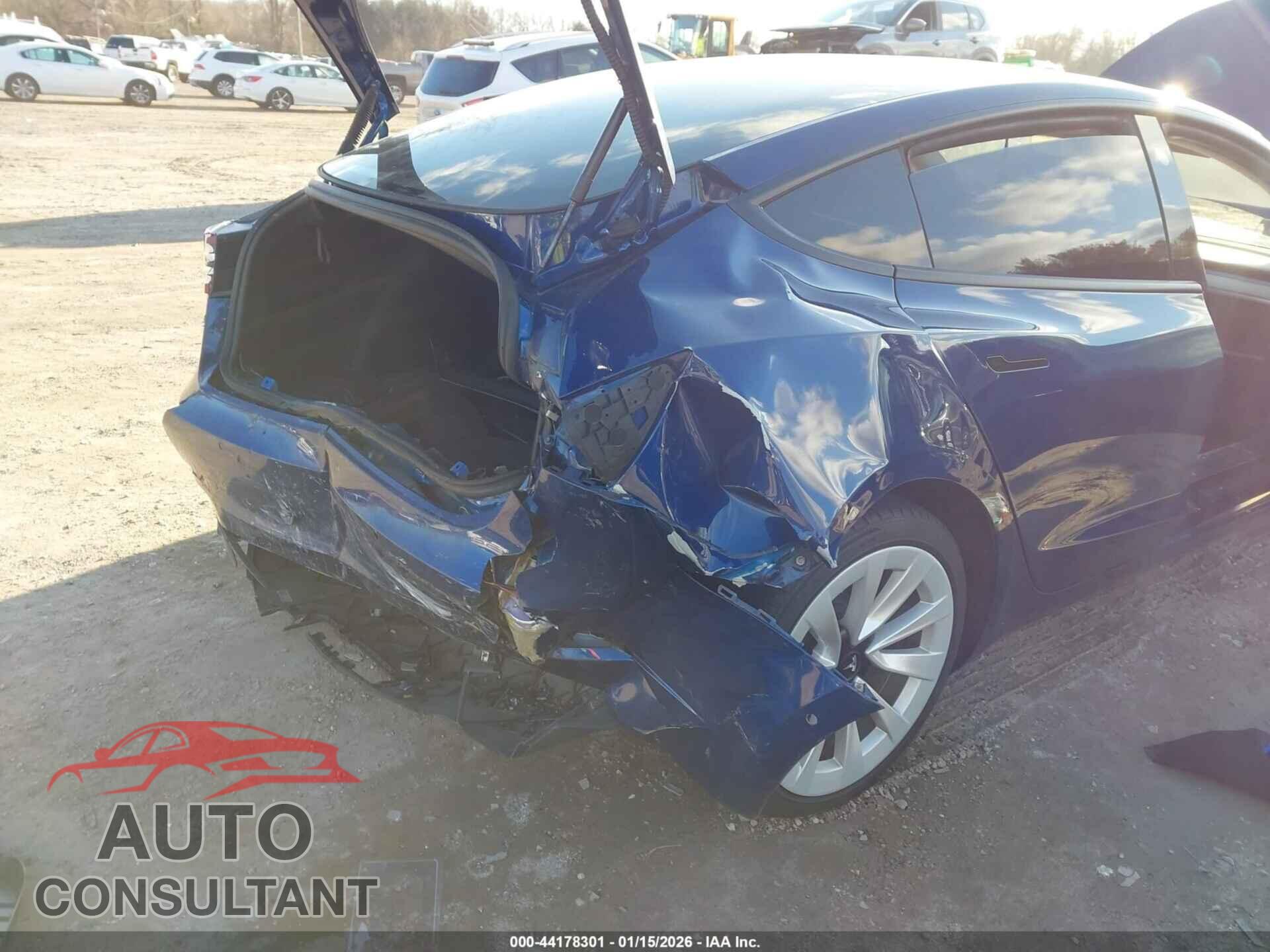 TESLA MODEL 3 2022 - 5YJ3E1EB7NF111507