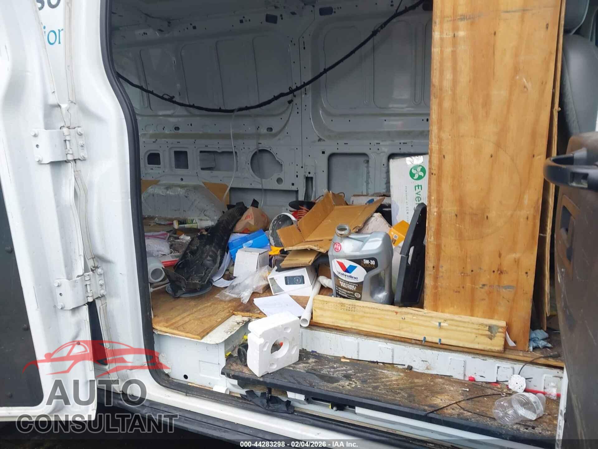 FORD TRANSIT-250 2018 - 1FTYR2ZM7JKB02444