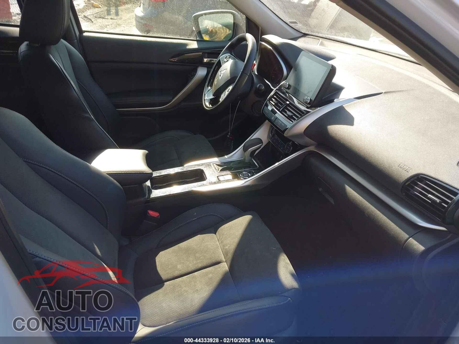 MITSUBISHI ECLIPSE CROSS 2025 - JA4ATWAA3SZ004767