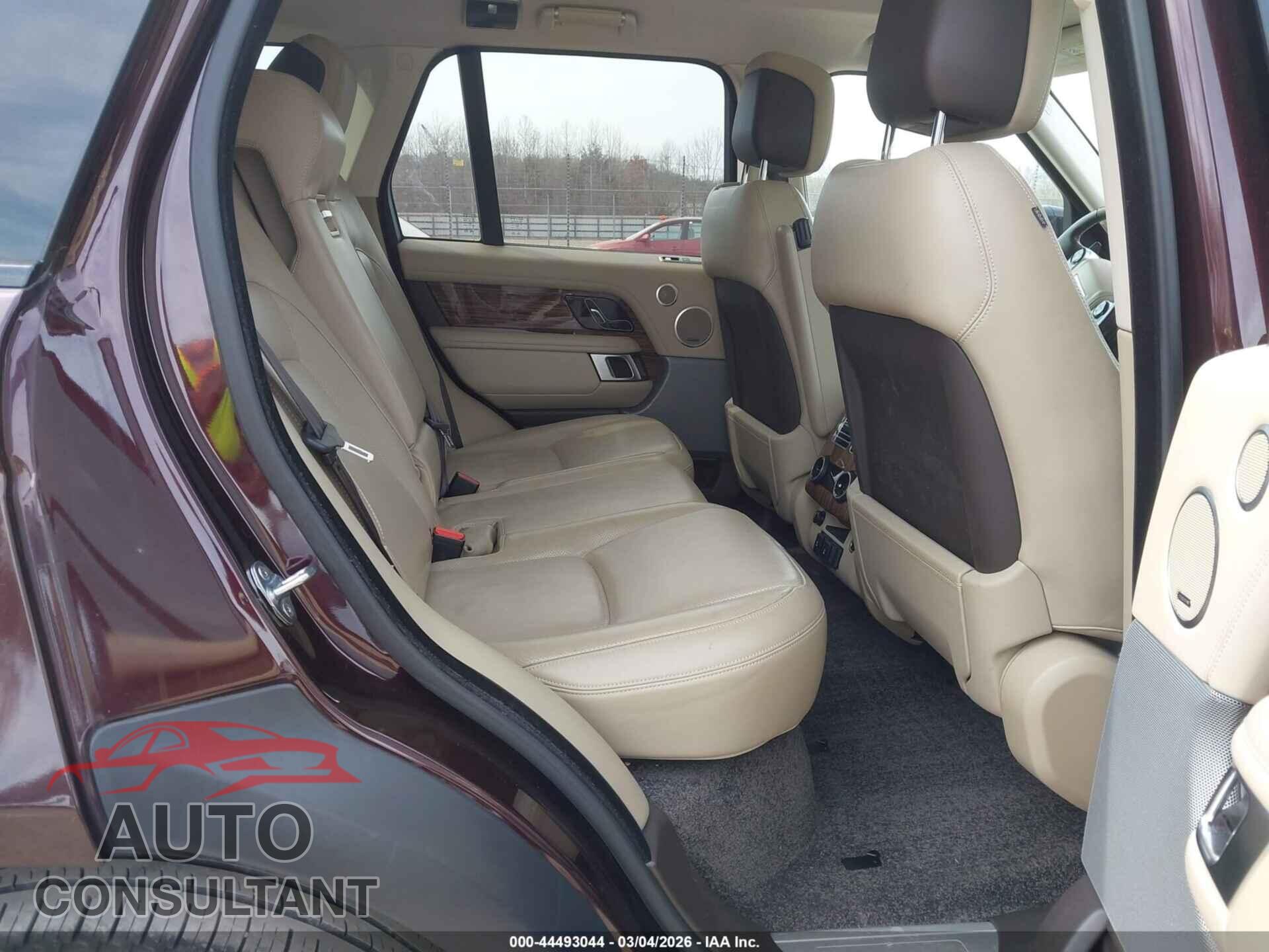 LAND ROVER RANGE ROVER 2018 - SALGS2SV6JA389325