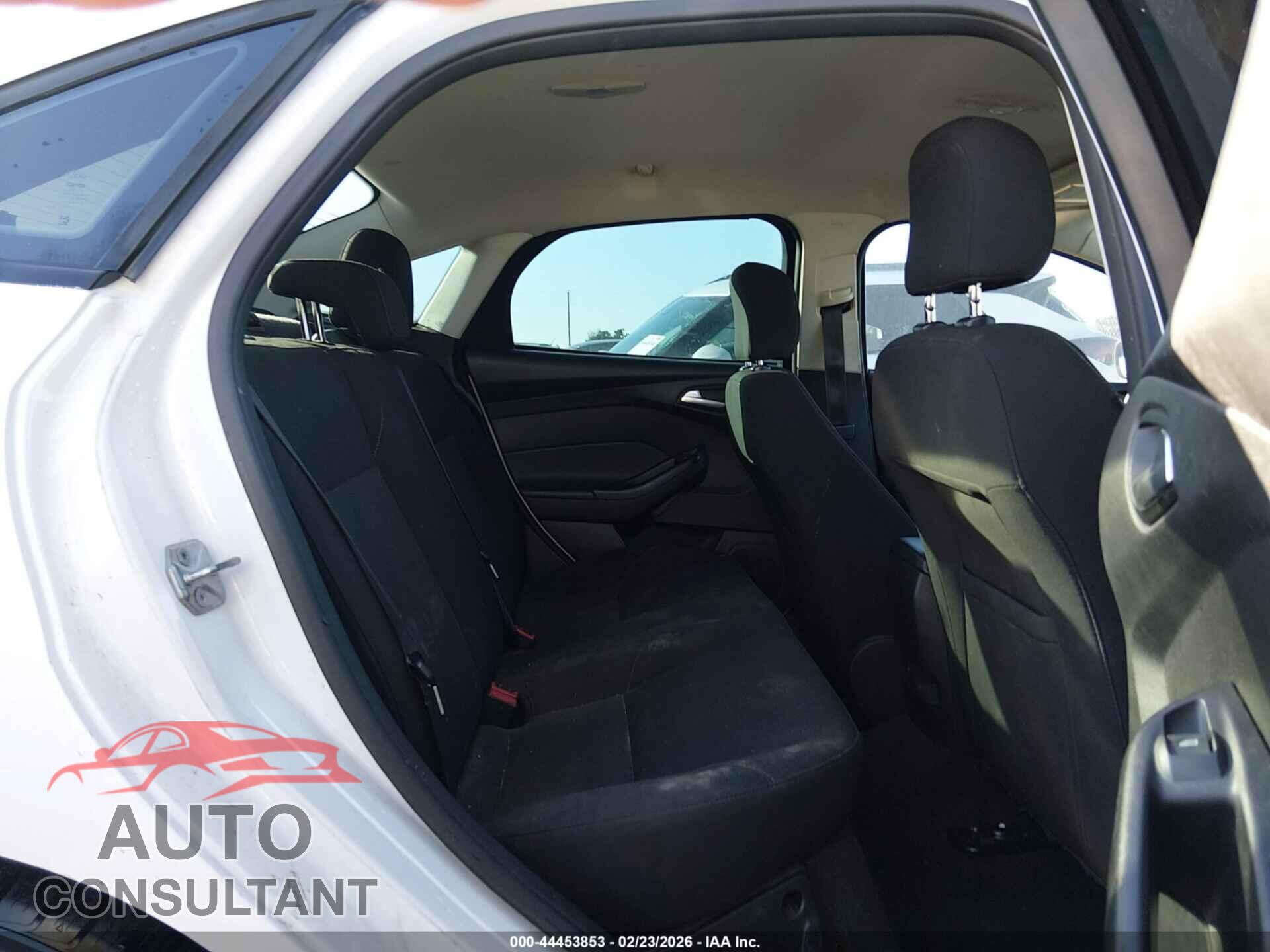 FORD FOCUS 2016 - 1FADP3F29GL338020