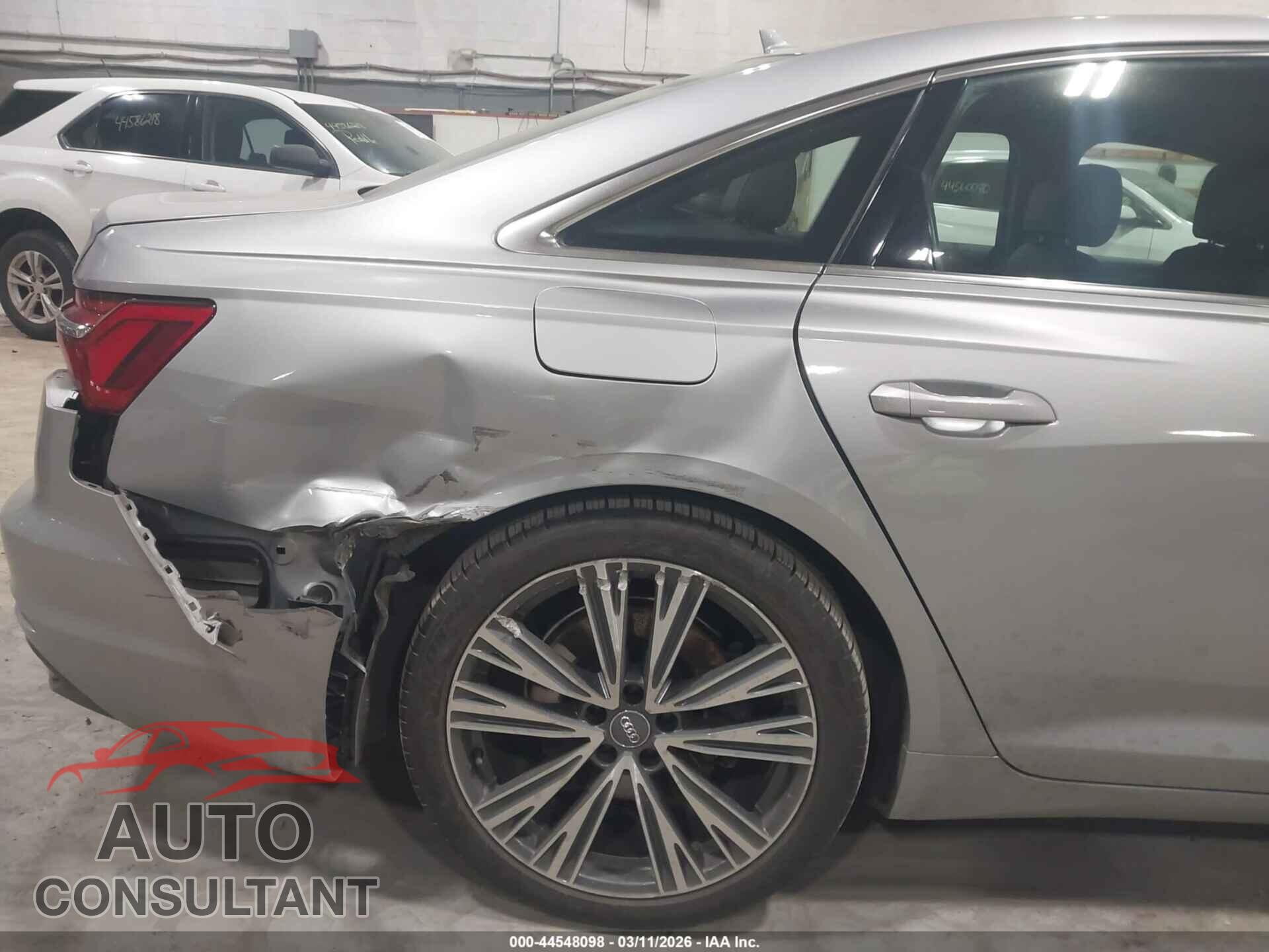 AUDI A6 2019 - WAUD8AF24KN130004