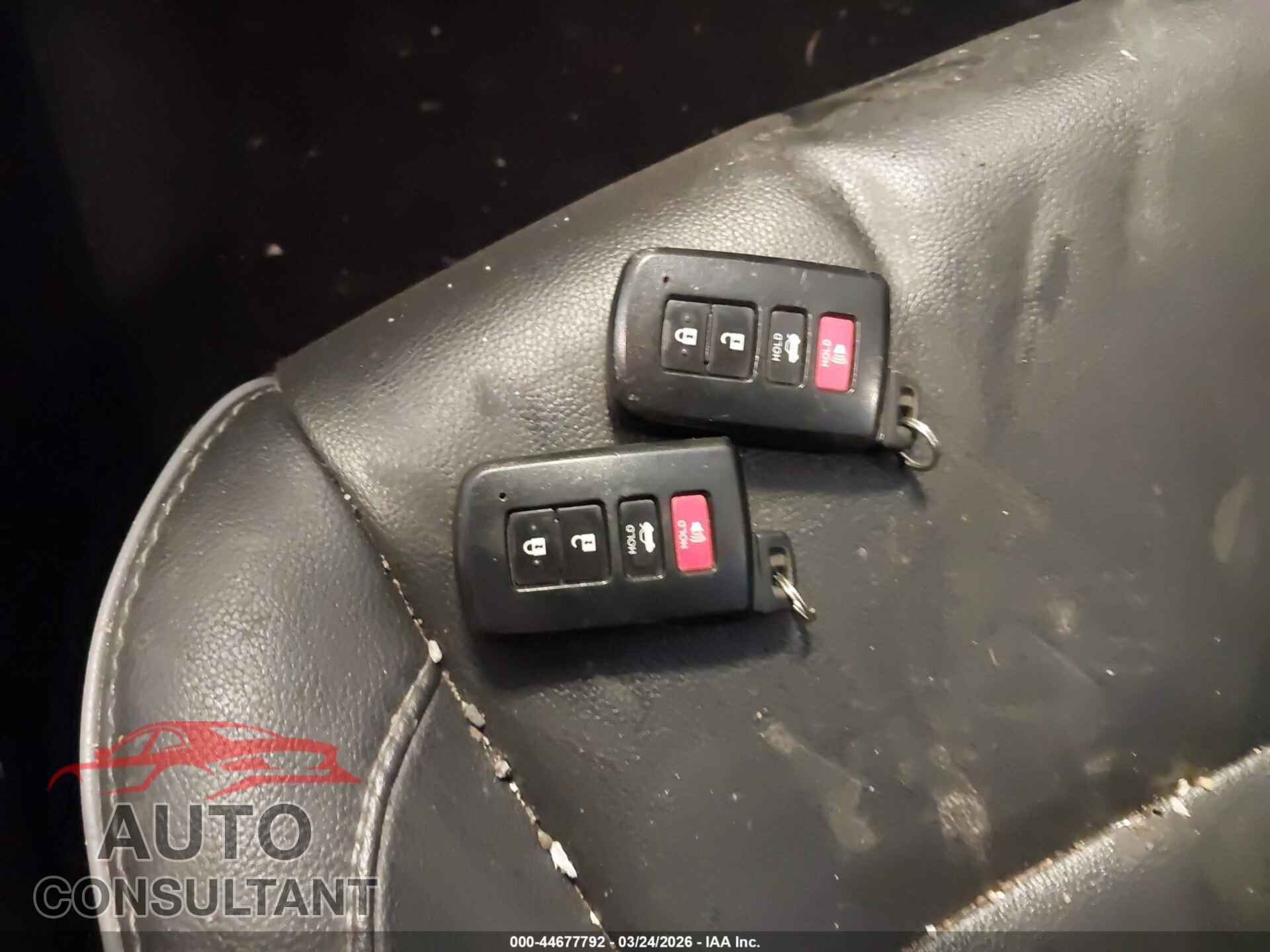 TOYOTA COROLLA 2015 - 2T1BURHE5FC312878