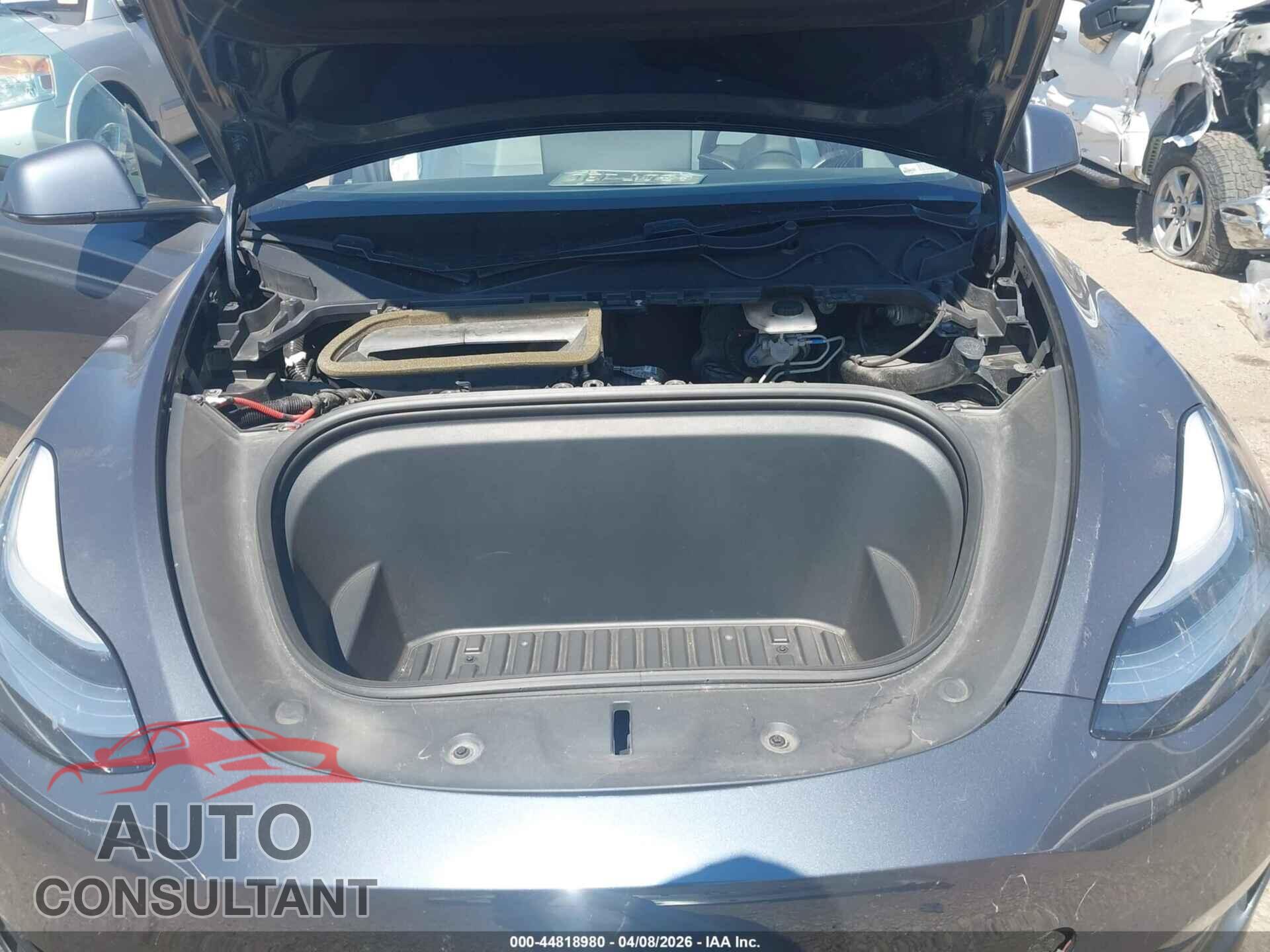 TESLA MODEL Y 2020 - 5YJYGDEEXLF032373