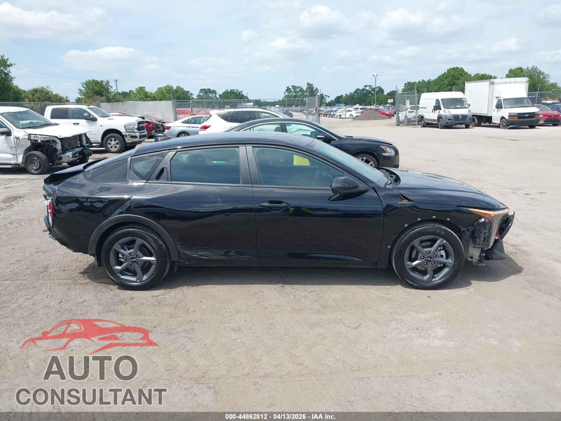 KIA K4 2025 - 3KPFT4DE5SE185896