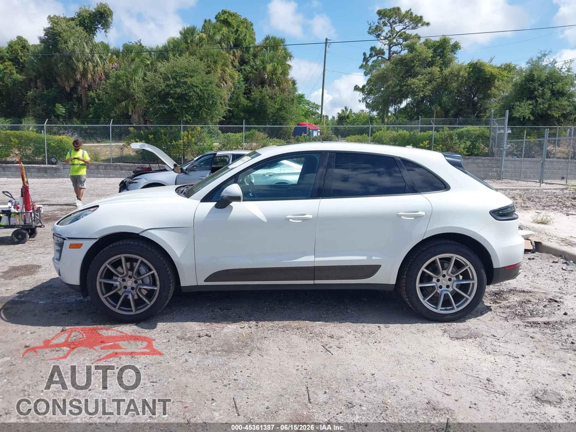 PORSCHE MACAN 2017 - WP1AA2A54HLB08573