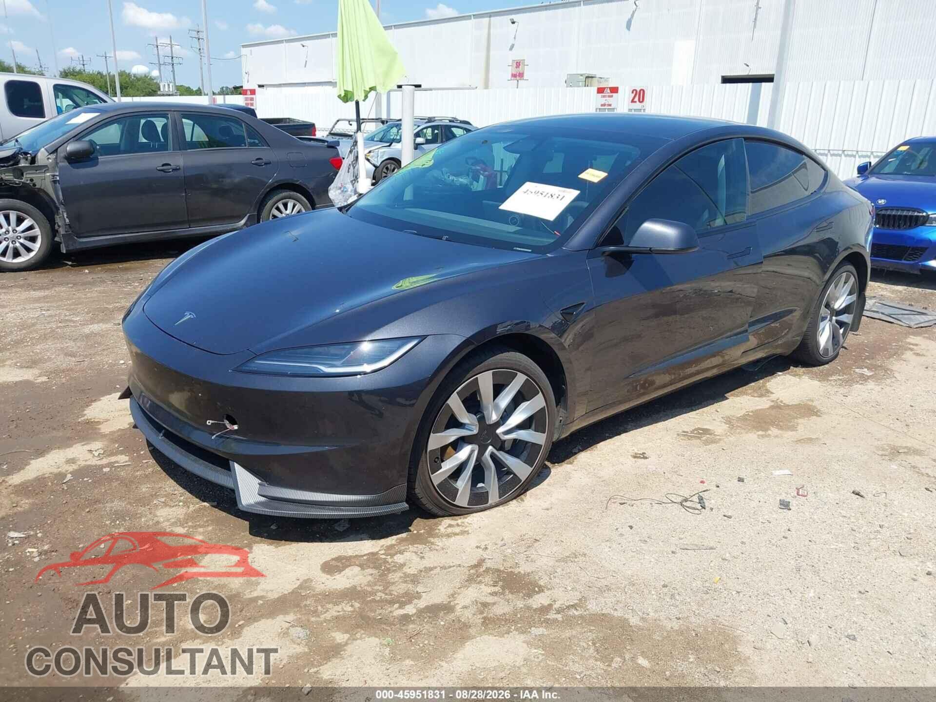 TESLA MODEL 3 2024 - 5YJ3E1EB3RF827911