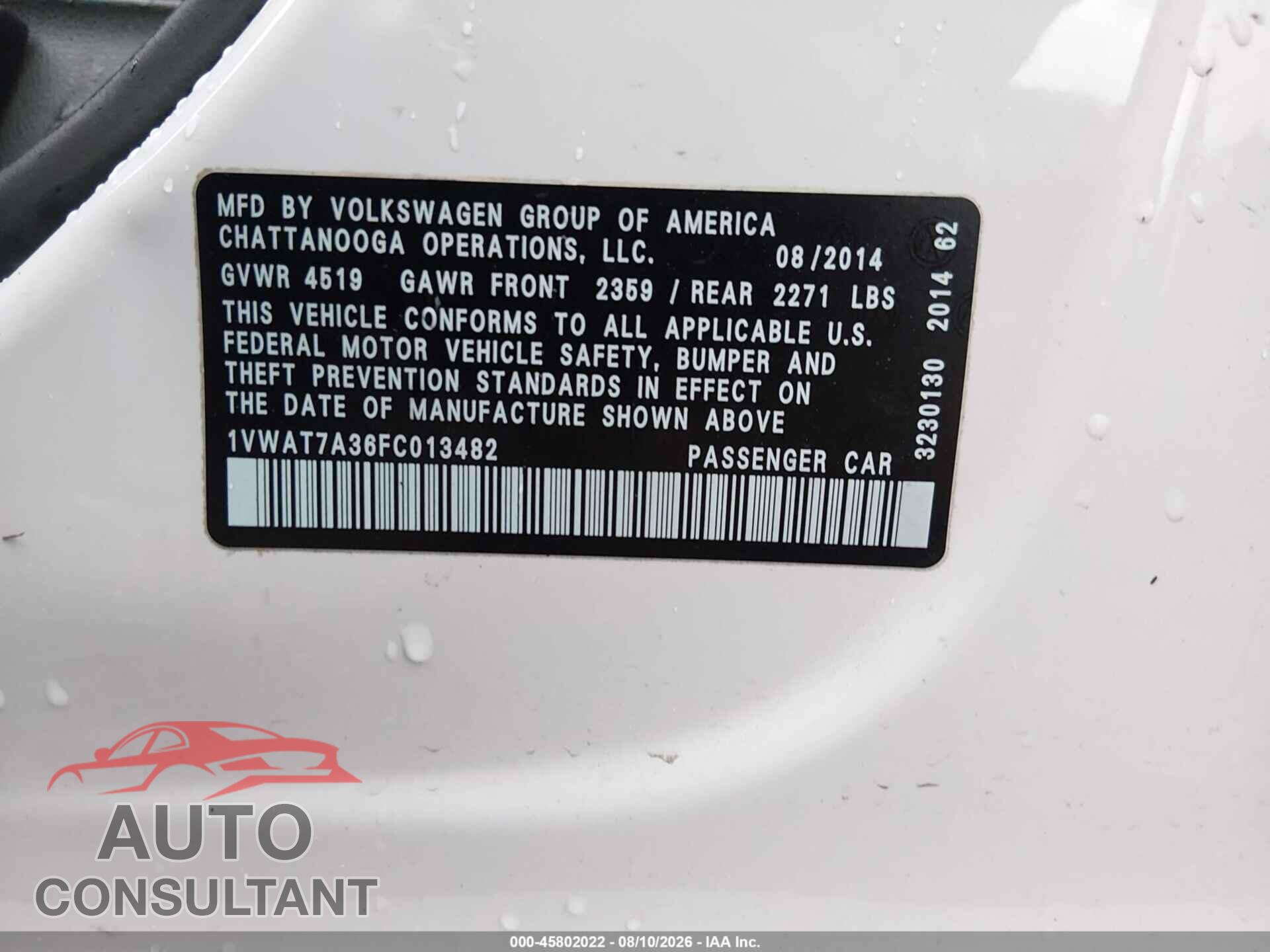 VOLKSWAGEN PASSAT 2015 - 1VWAT7A36FC013482