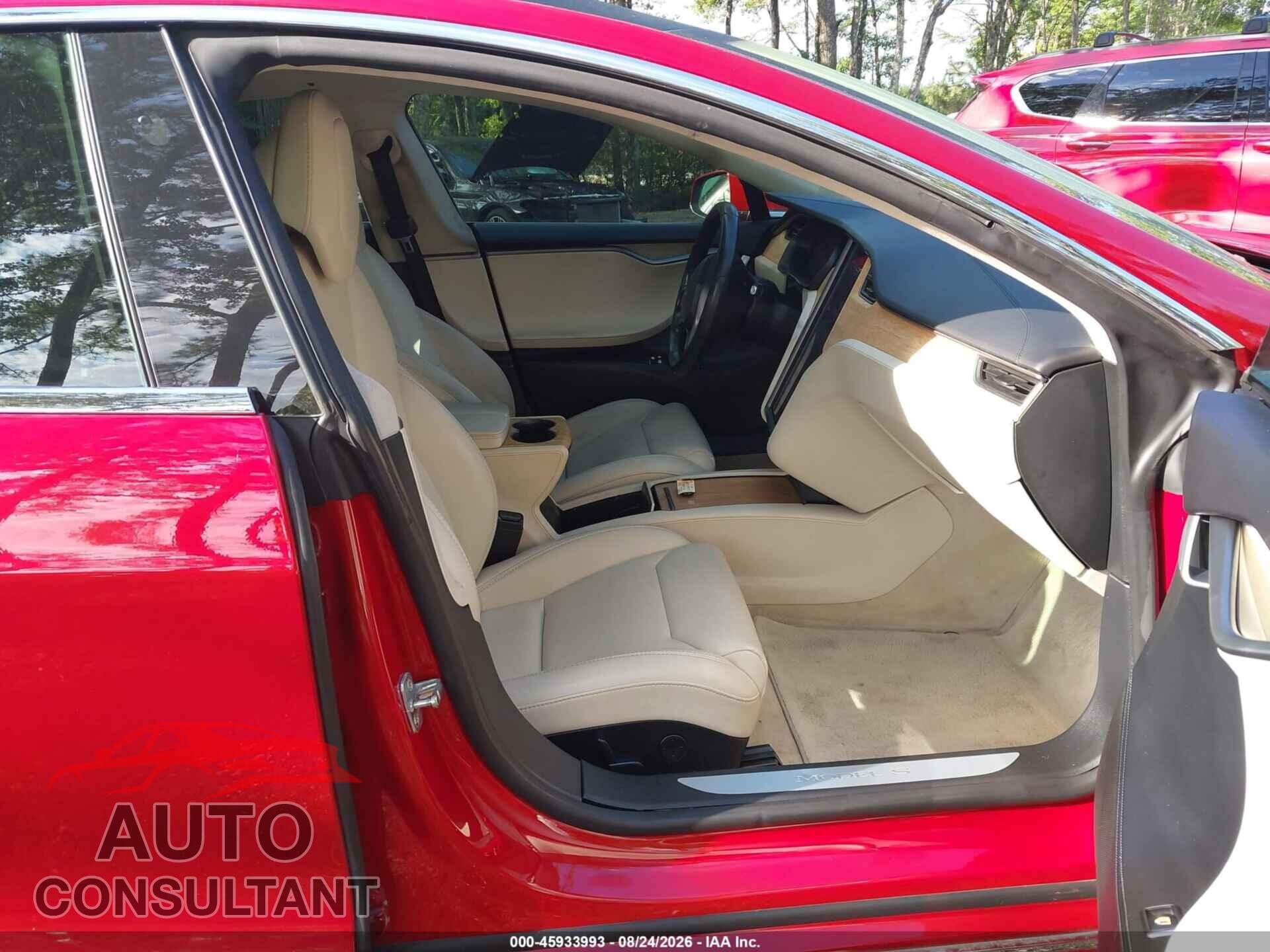 TESLA MODEL S 2019 - 5YJSA1E21KF302486