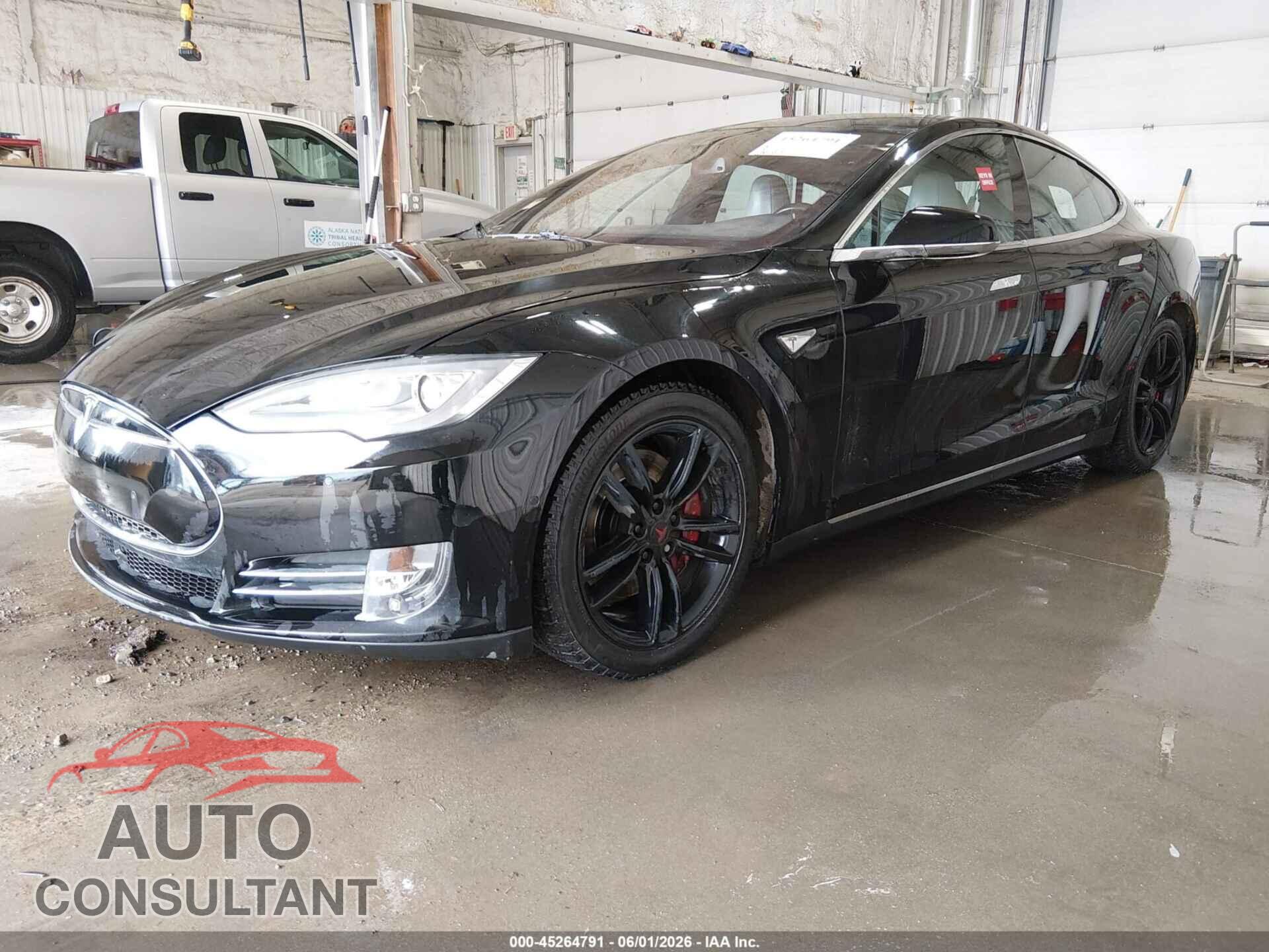 TESLA MODEL S 2014 - 5YJSA1H24EFP65996