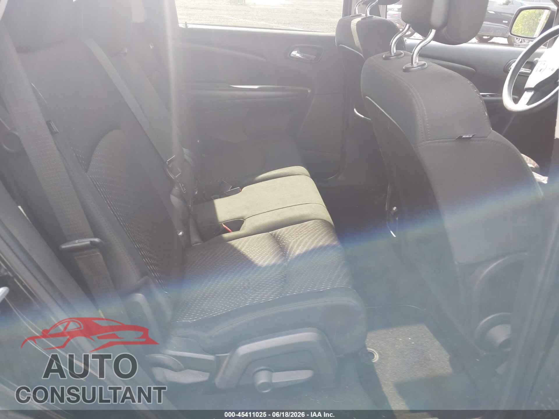 DODGE JOURNEY 2011 - 3D4PH1FG2BT528990