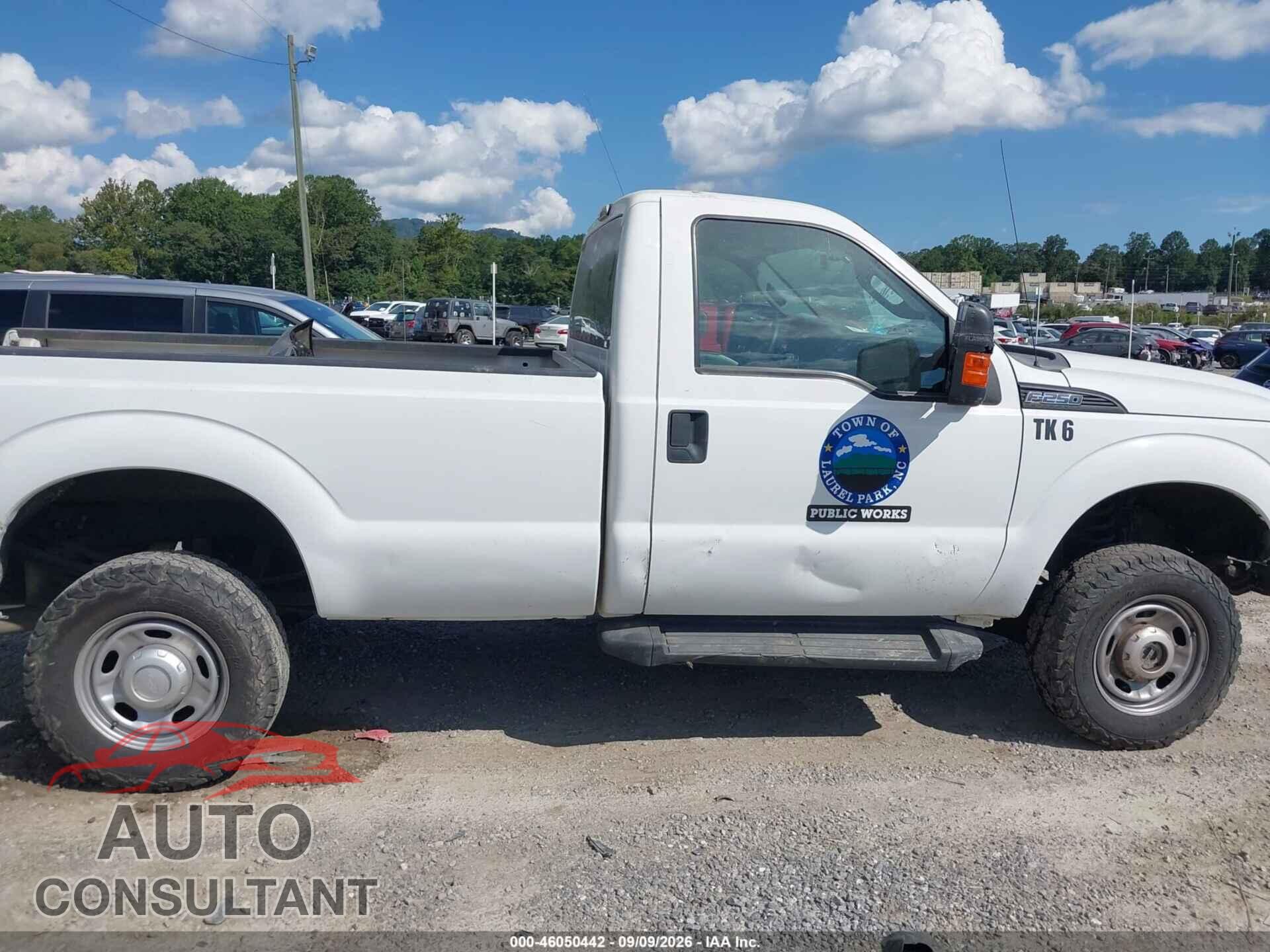 FORD F-250 2015 - 1FTBF2B68FEC37724