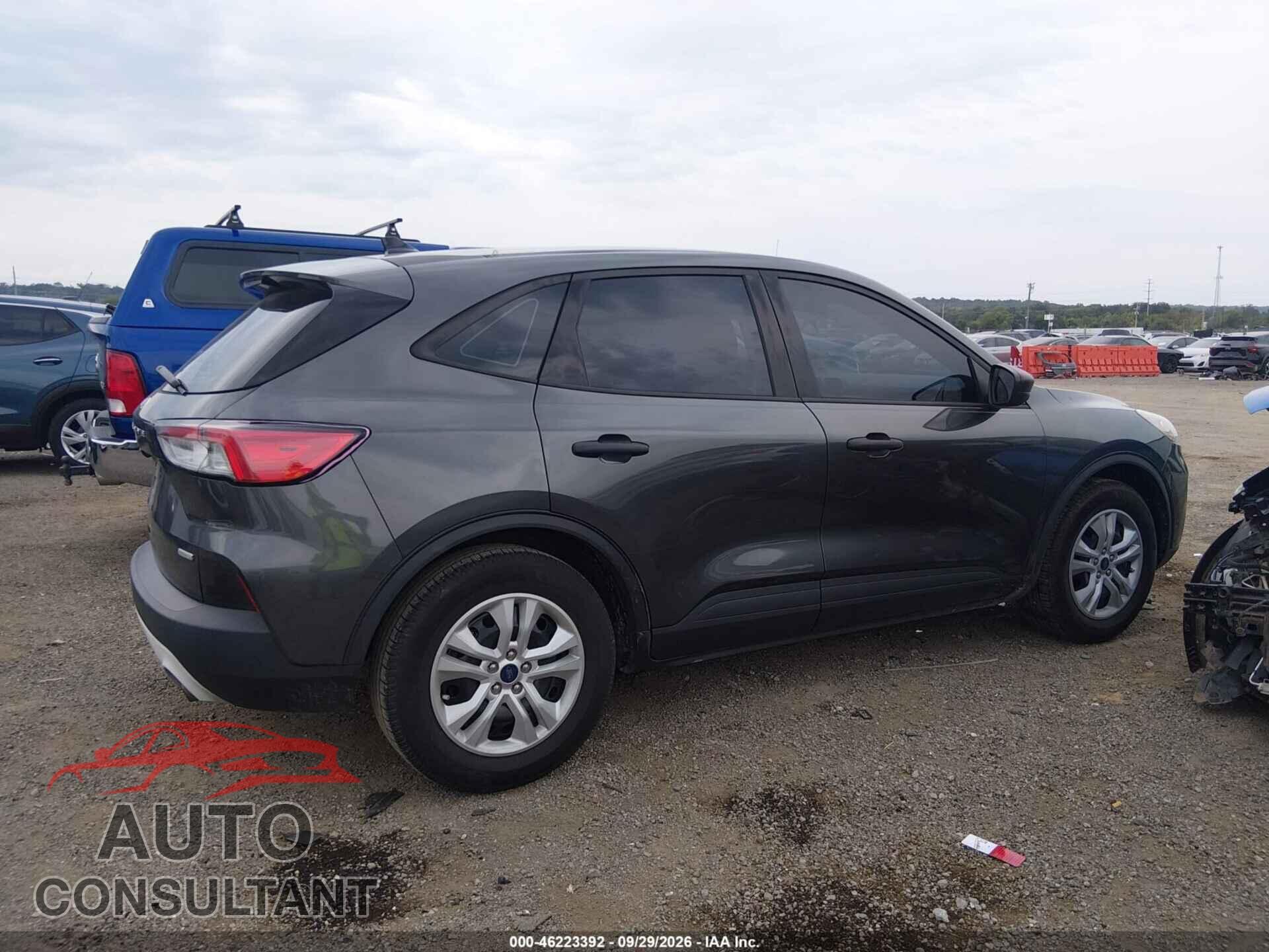 FORD ESCAPE 2020 - 1FMCU0F68LUA33611