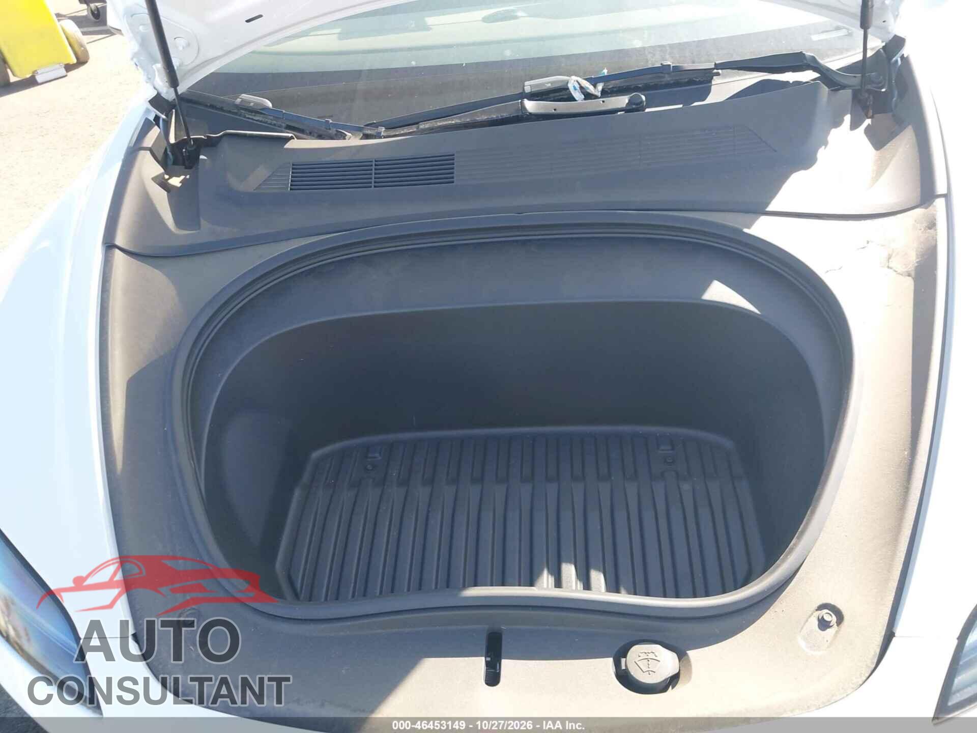 TESLA MODEL 3 2025 - 5YJ3E1EA1SF901873